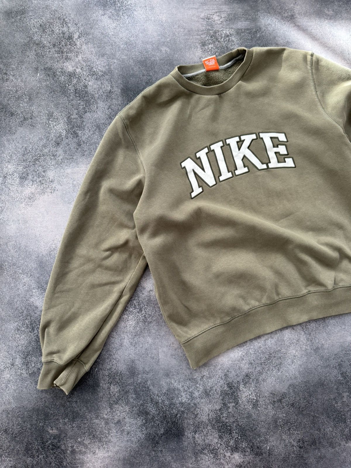 Nike Vintage Nike Big Logo Baggy Crewneck Sweatshirt Size US XL / EU 56 / 4 - 6 Thumbnail