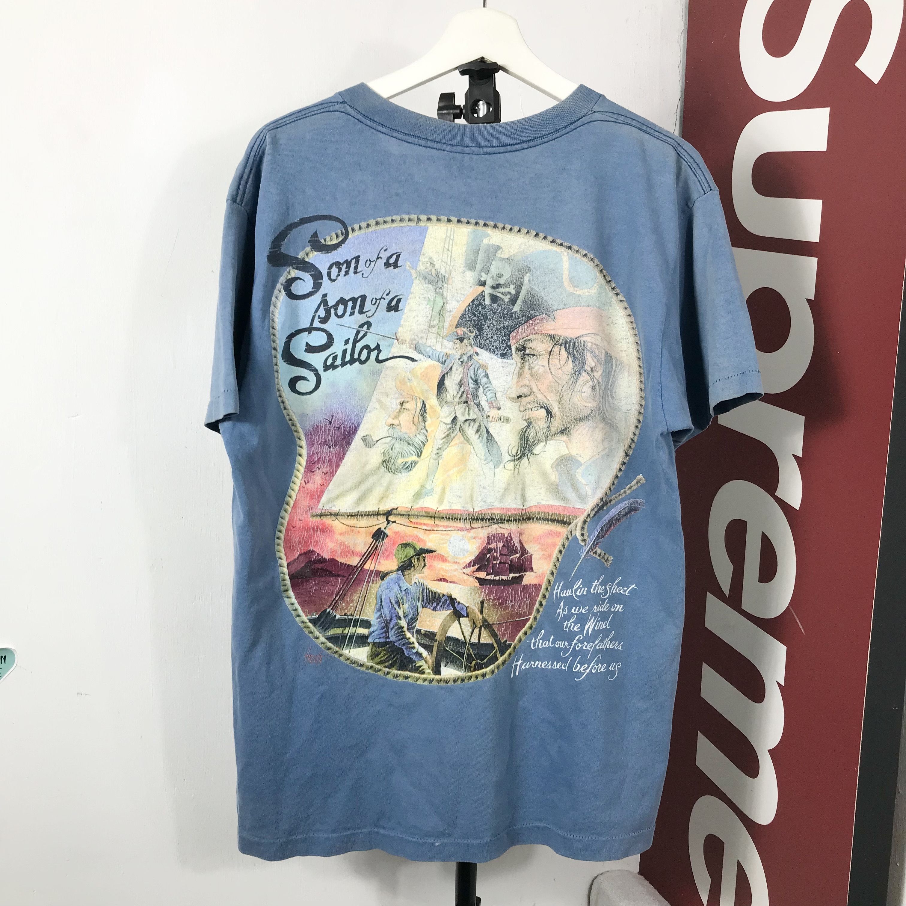 Vintage Vintage 90’s PIRATES OF CARIBBEAN shirt Size US L / EU 52-54 / 3 - 1 Thumbnail