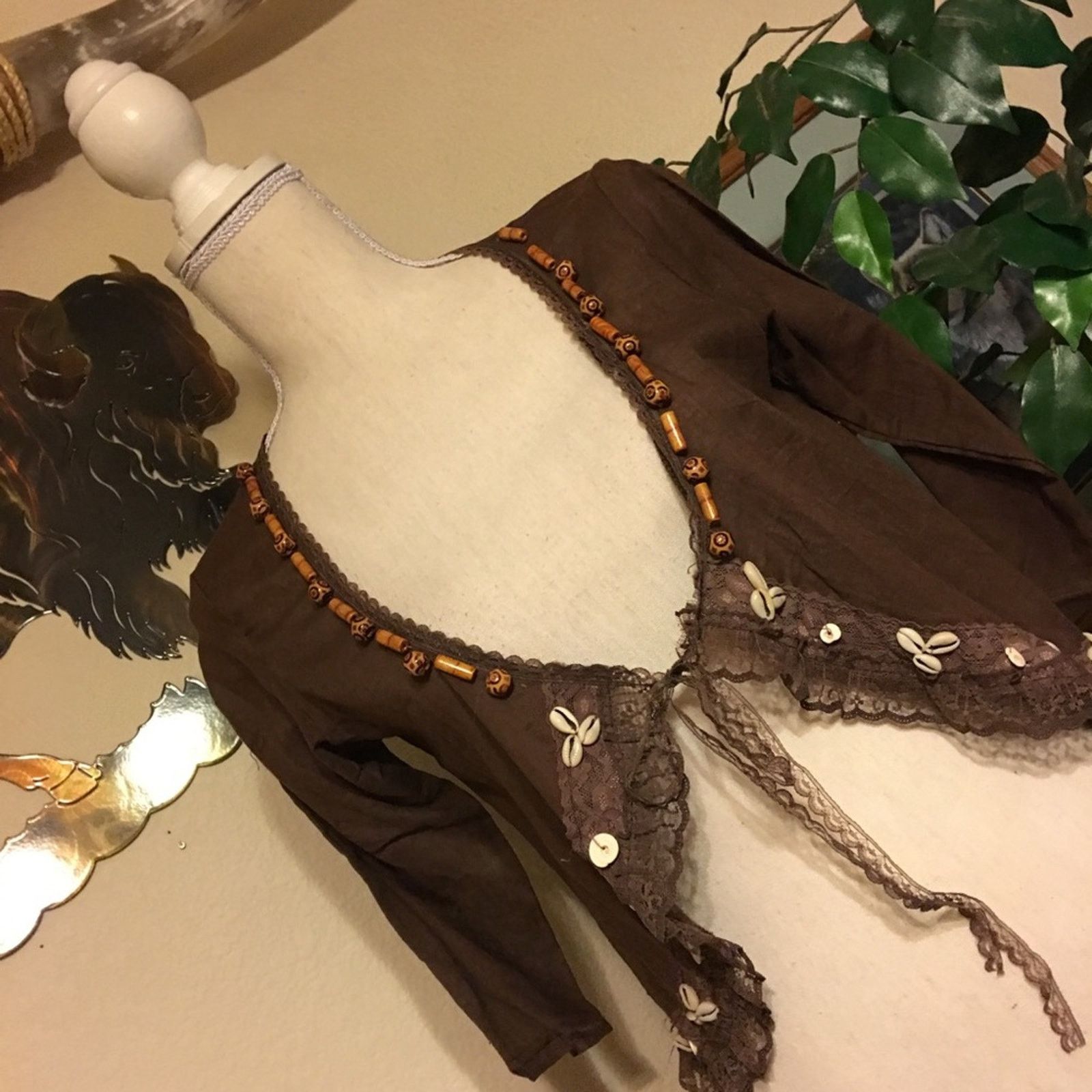 Other Ibaze handmade Bolero Shrug shells/wood beads NWT Size S / US 4 / IT 40 - 2 Thumbnail