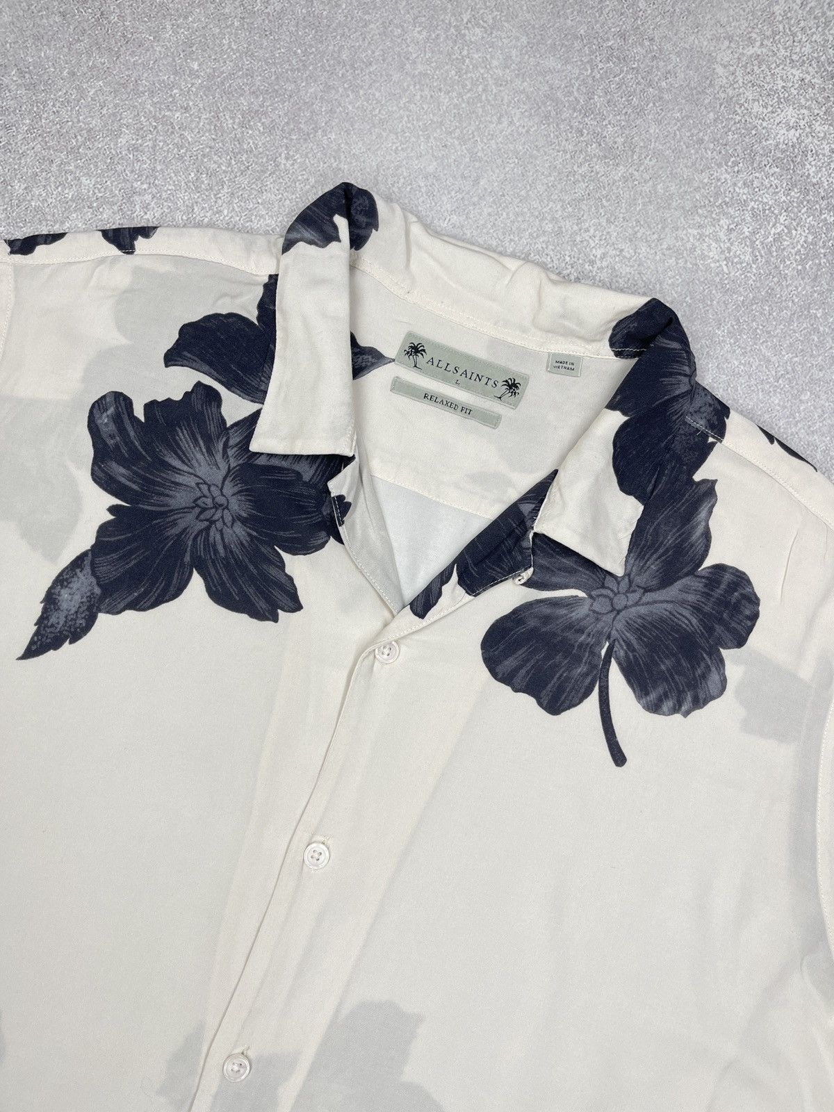 Allsaints Mens AllSaints Bouquet Shirt Viscose Full Print Size L Size US L / EU 52-54 / 3 - 4 Thumbnail