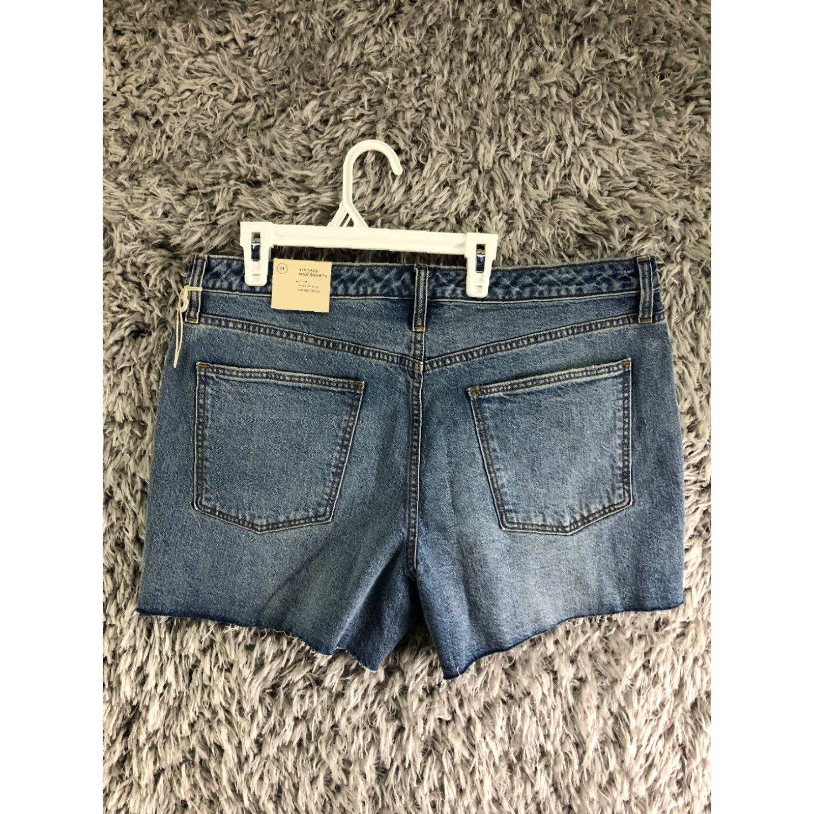 Vintage VINTAGE Universal Thread Midi Shorts Womens Size 14 Blue Denim Jean Shorts Size 36" / US 14 / IT 50 - 4 Thumbnail
