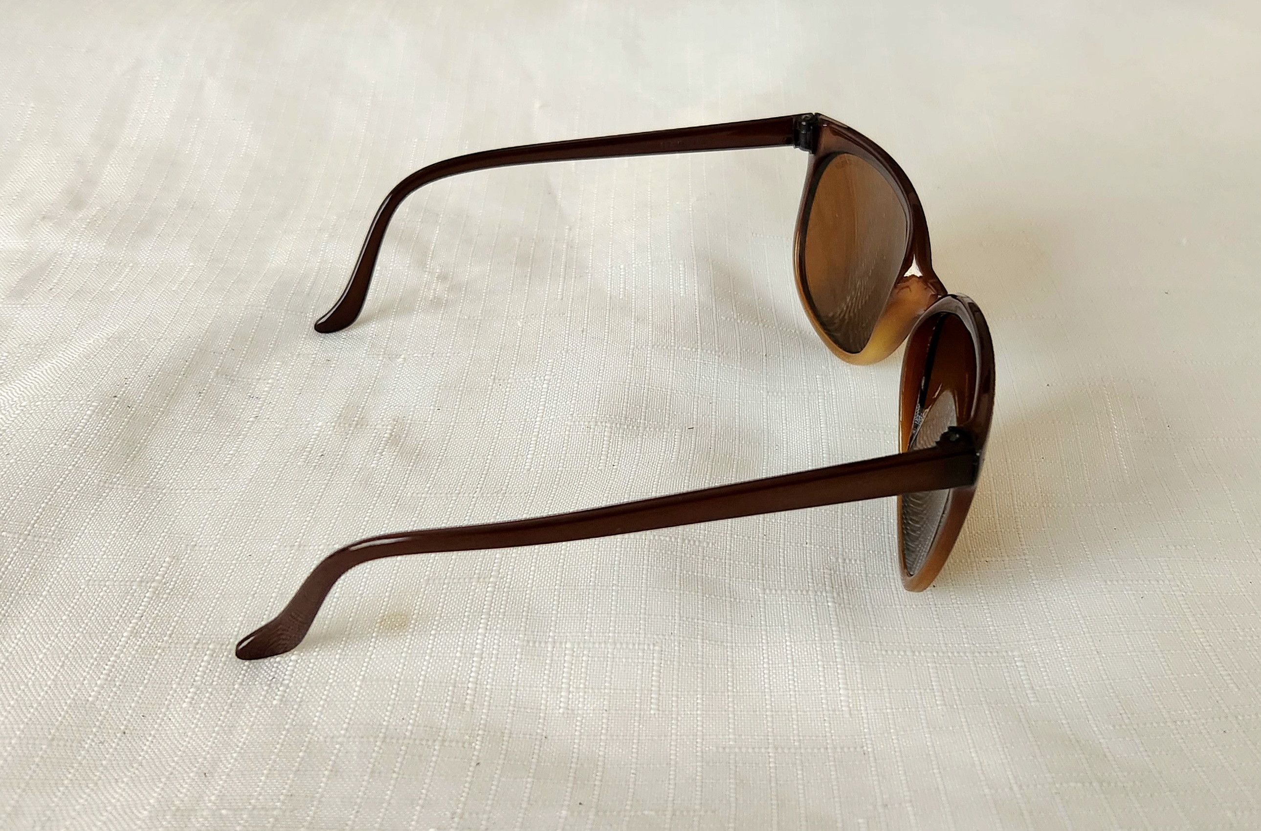 Bolle Bolle Acrylex Vintage Rare 396 Cat eye sunglass France made Size ONE SIZE - 5 Thumbnail