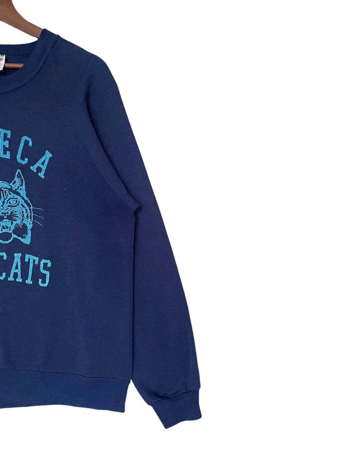 Vintage Vintage Seneca Bobcats Sweatshirt 1990s Size US L / EU 52-54 / 3 - 6 Thumbnail