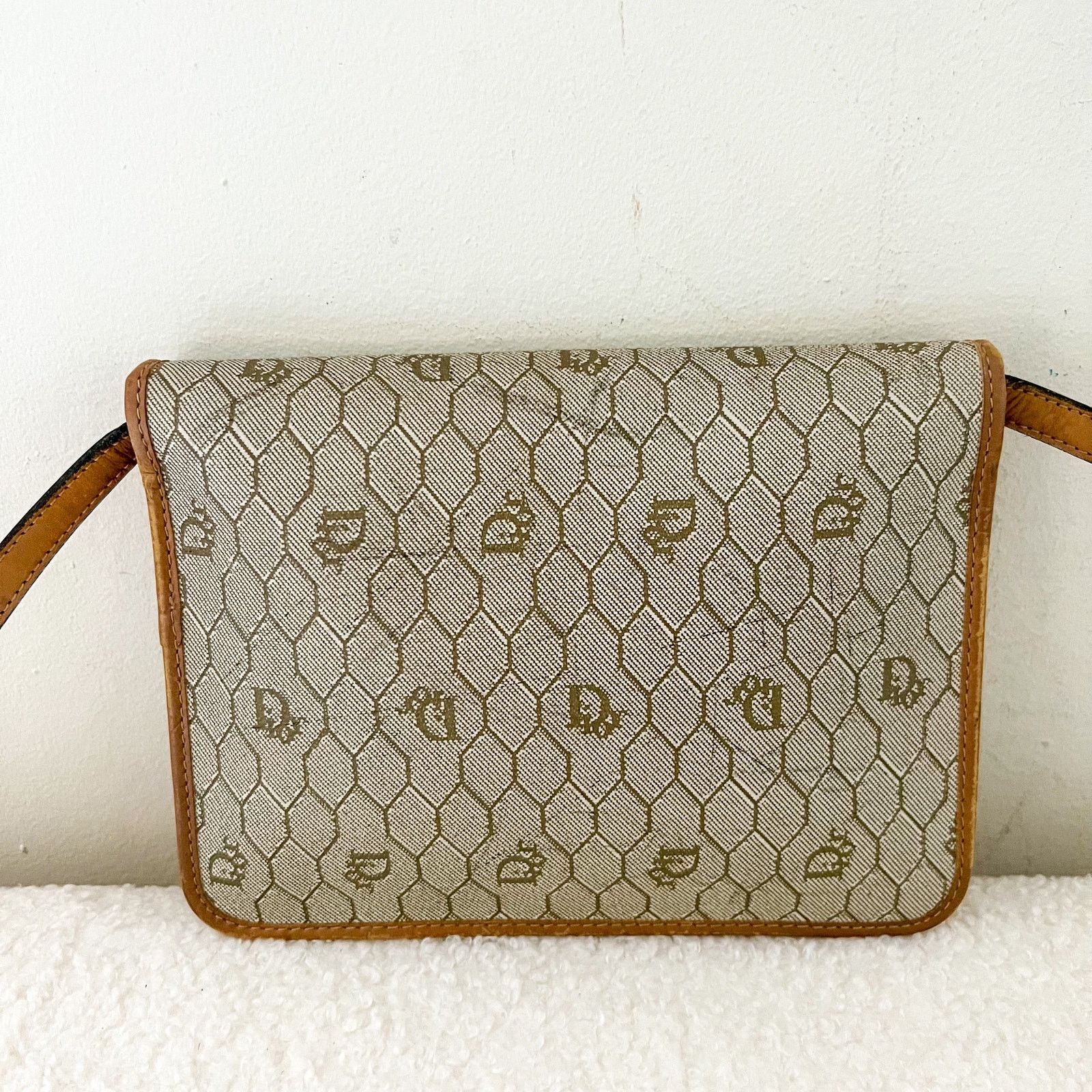 Dior DIOR Tan Honeycomb Crossbody / Shoulder Bag Size ONE SIZE - 2 Thumbnail