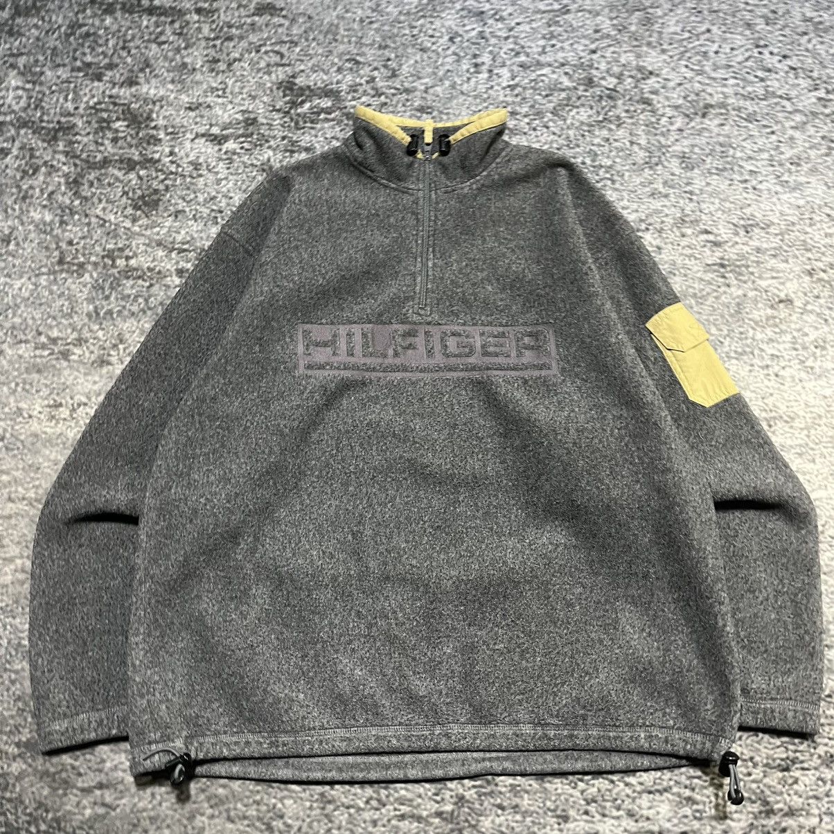 Tommy Hilfiger Vintage Tommy Hilfiger Skater Gray 1/4 Zip Fleece Sweater Size US XL / EU 56 / 4 - 3 Thumbnail