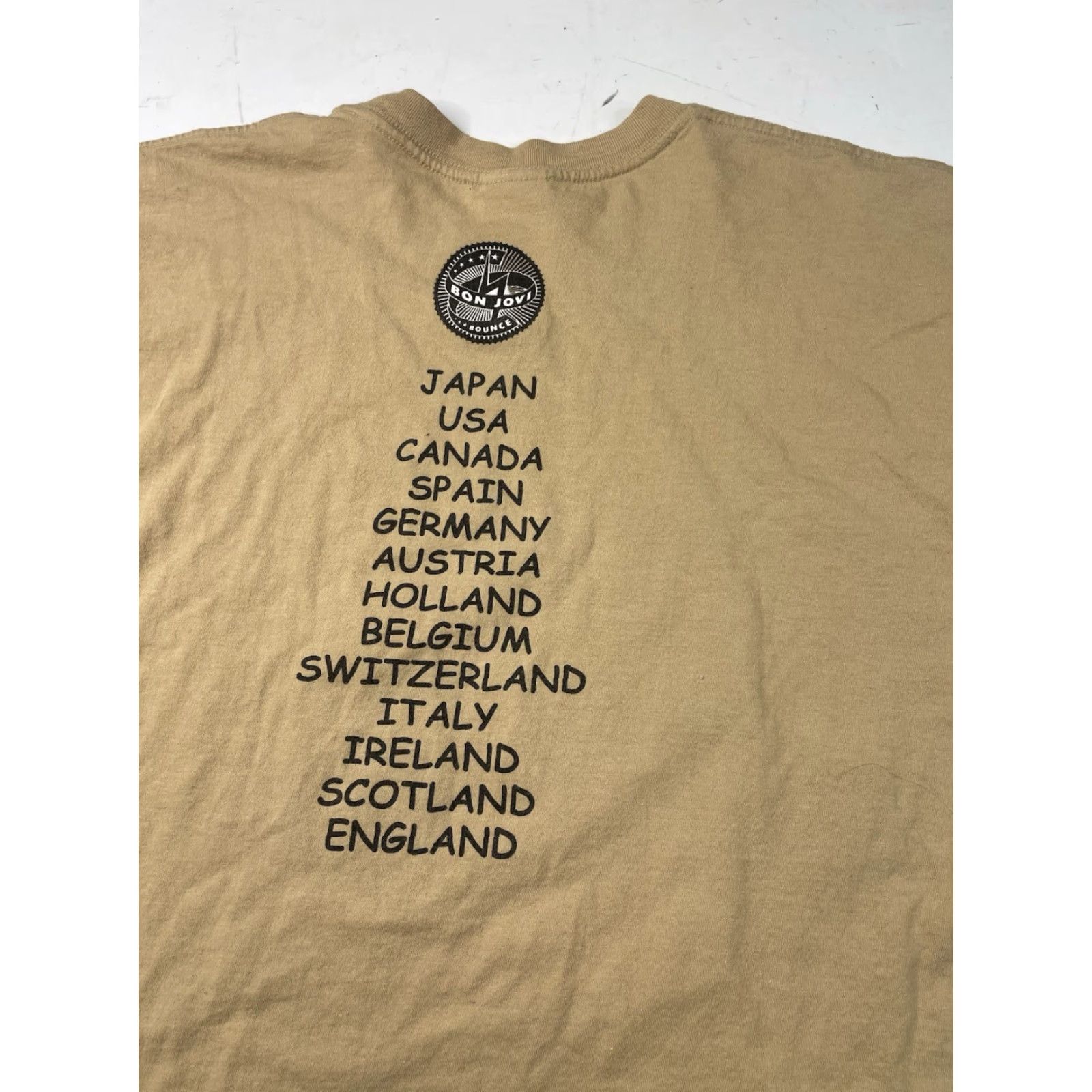 Jerzees VINTAGE Bon Jovi Bounce Tour T-Shirt 2003 XL Tan Cotton Crew Neck Short Sleeve JERZEES Men Graphic Regular Size US XL / EU 56 / 4 - 8 Thumbnail