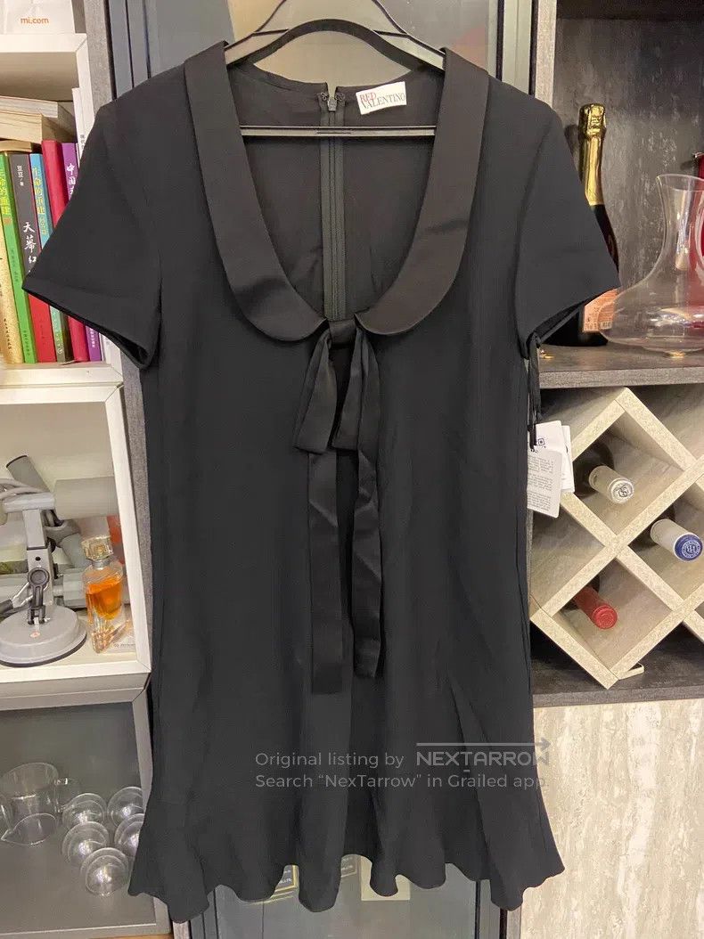 Valentino Valentino Black short-sleeved dress Size XS / US 0-2 / IT 36-38 - 1 Thumbnail