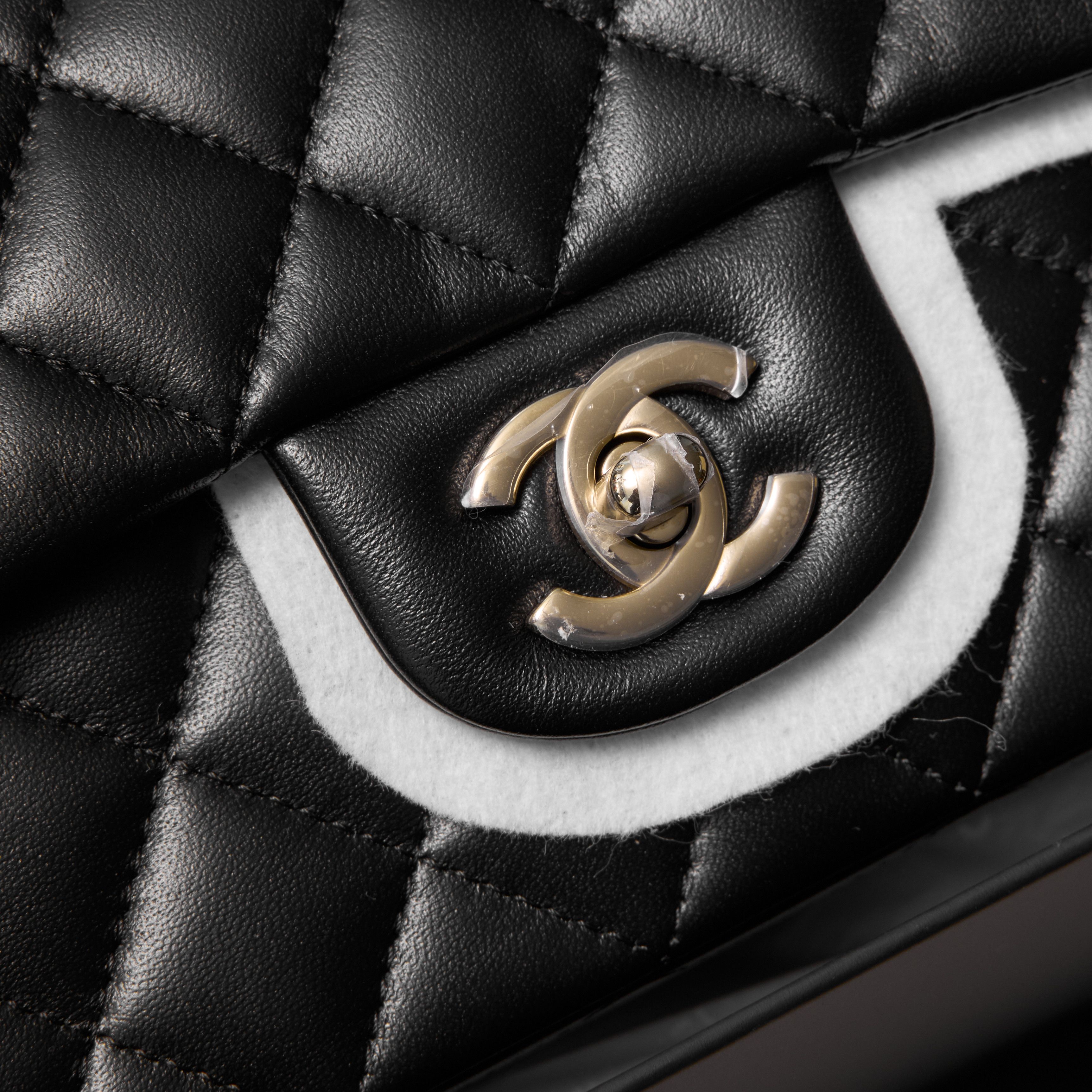 Chanel CHANEL Flapbag Handle Agneau/MDCB Noir Size ONE SIZE - 2 Thumbnail
