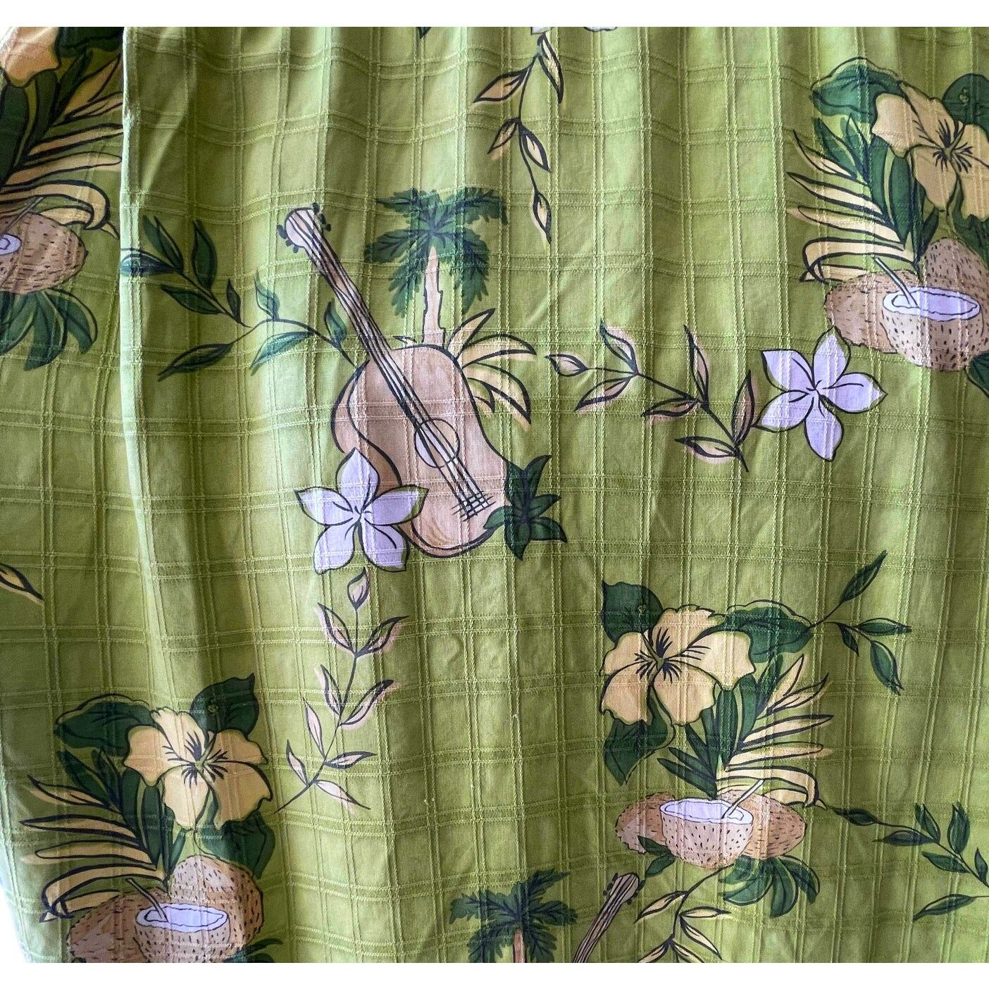 Tommy Bahama Tommy Bahama Green Guitar Pattern Silk Camp Shirt Size XL Size US XL / EU 56 / 4 - 2 Thumbnail