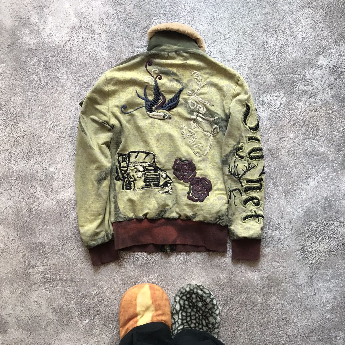 Vintage Vintage Y2K Distressed Bomber Jacket Abstract Graphic Street Size S / US 4 / IT 40 - 7 Thumbnail