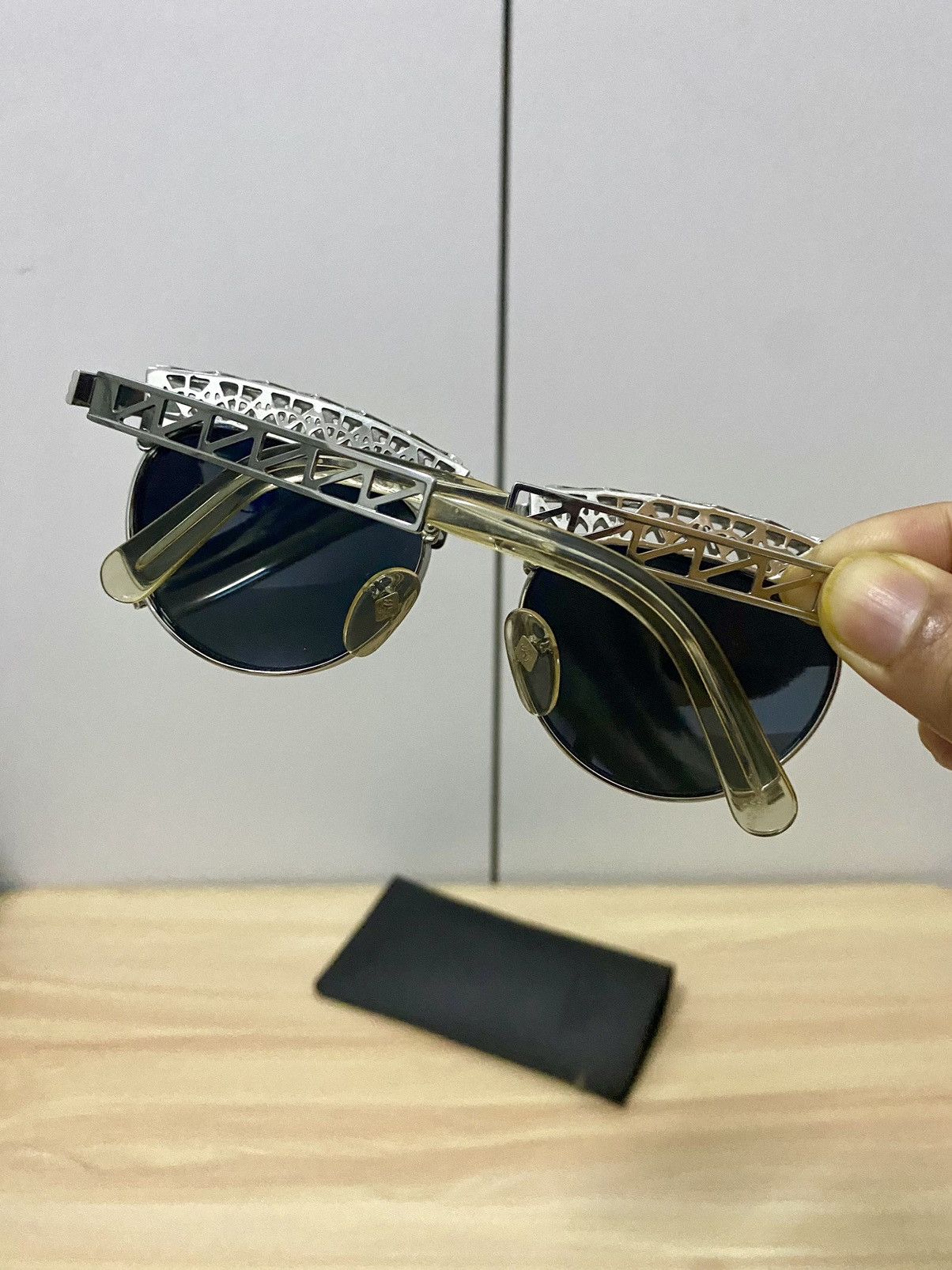 Jean Paul Gaultier 🔥Rare🔥90s Vintage Jean Paul Gaultier Eiffel Towel Sunglasses Size ONE SIZE - 9 Thumbnail