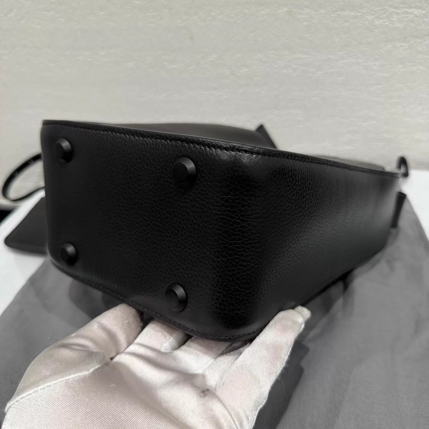 Balenciaga Balenciaga Tool 2.0 Small Bucket Bag New Unused Size ONE SIZE - 4 Thumbnail