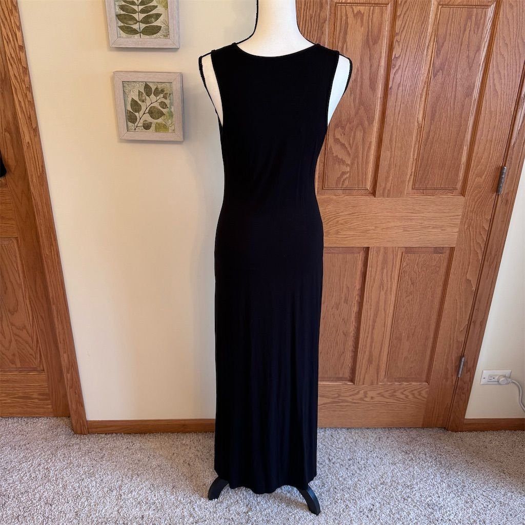 Shein Shein Women's Black Sleeveless V-Neck Maxi Dress Size S 4 Size S / US 4 / IT 40 - 5 Thumbnail