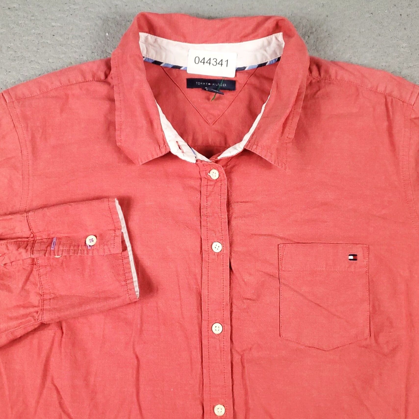 Tommy Hilfiger VINTAGE Tommy Hilfiger Women's Shirt Adult 2XL Pink Button-Up Casual Cotton Spring Summer Women Size XXL / US 16-18 / IT 52-54 - 2 Thumbnail