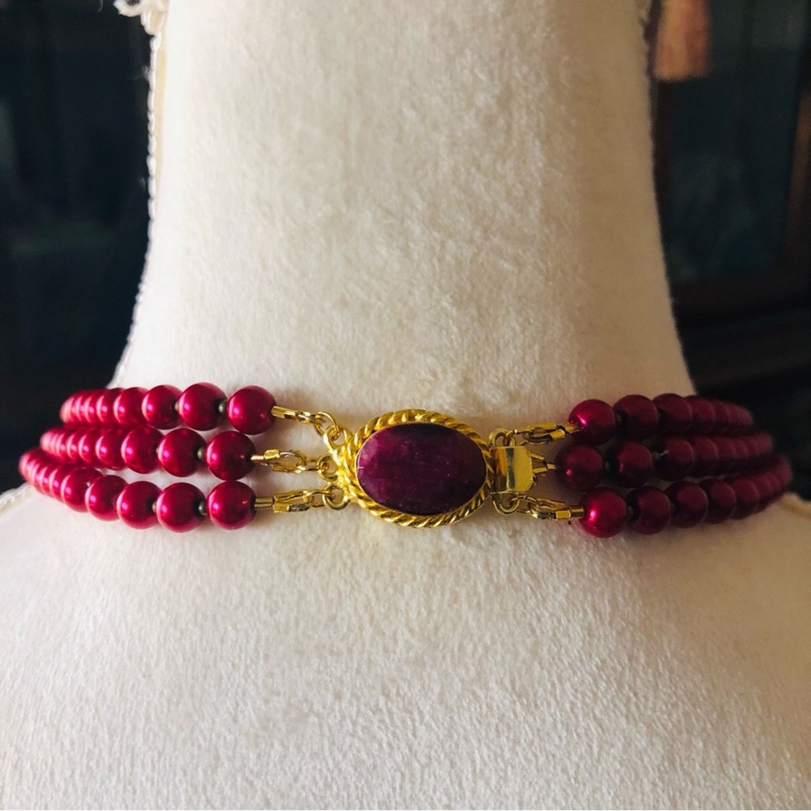 Handmade Handcrafted repurpose red sparkle Pearl ruby clasp necklace Size ONE SIZE - 7 Thumbnail