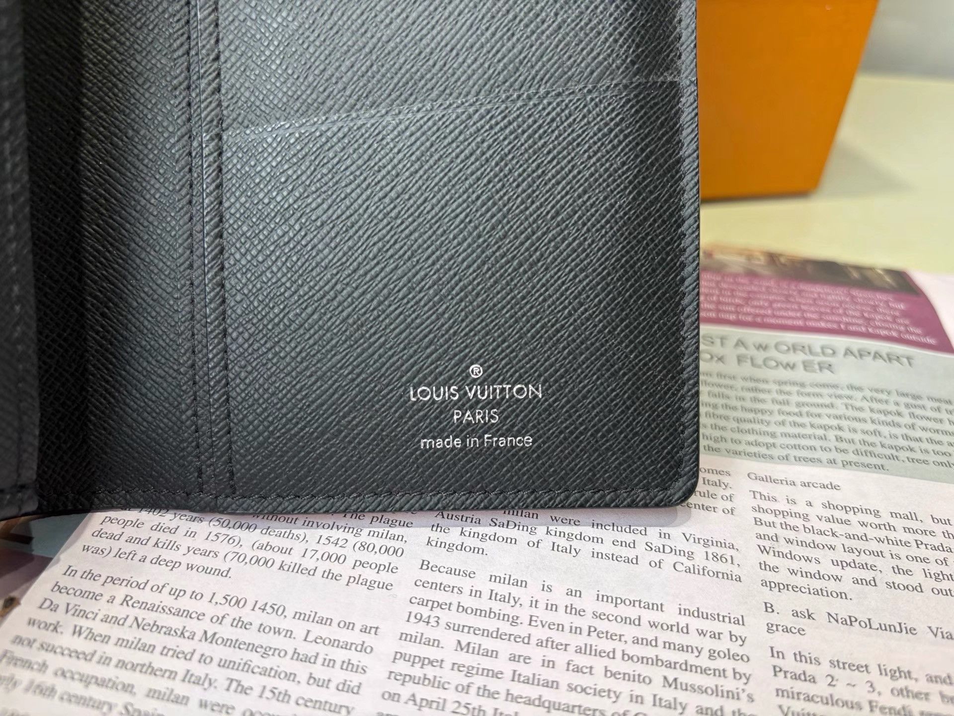 Louis Vuitton Louis Vuitton Black Epi Leather Bi-fold Long Coin Wallet K36 Size ONE SIZE - 7 Thumbnail