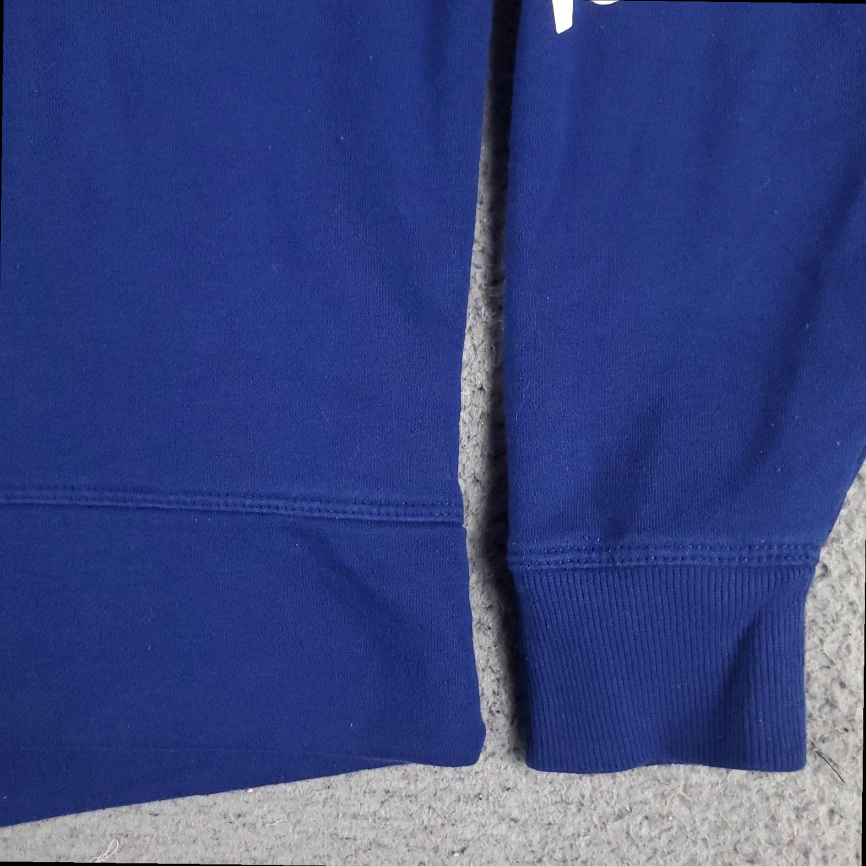 Tommy Hilfiger Tommy Hilfiger Pullover Sweater Womens Small Blue Long Sleeve Crew Neck Cotton Size S / US 4 / IT 40 - 4 Thumbnail
