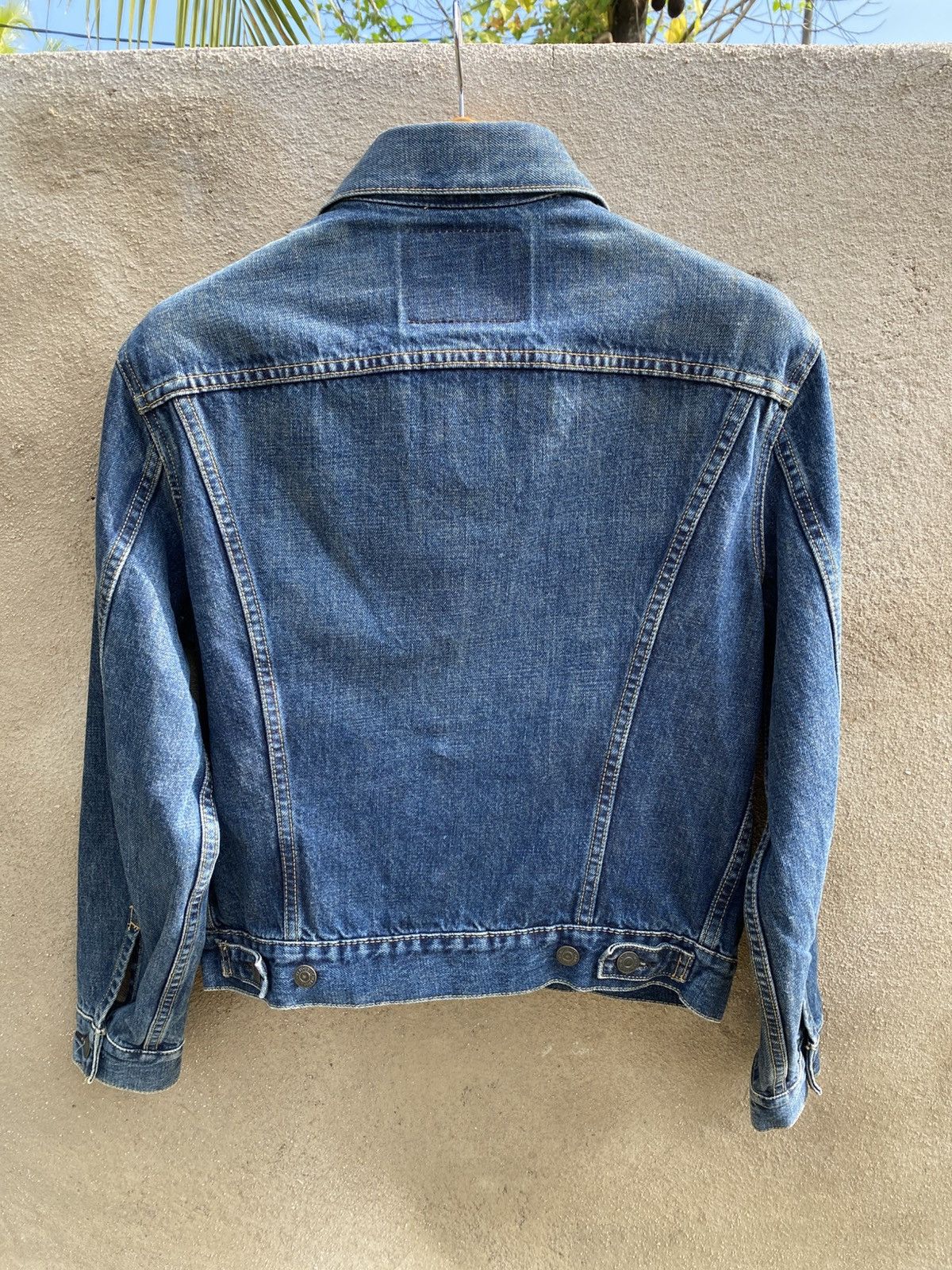 Levi's × Levi's Vintage Clothing × Vintage size 38 vintage levi's 557 big E trucker jacket denime Size US M / EU 48-50 / 2 - 2 Thumbnail