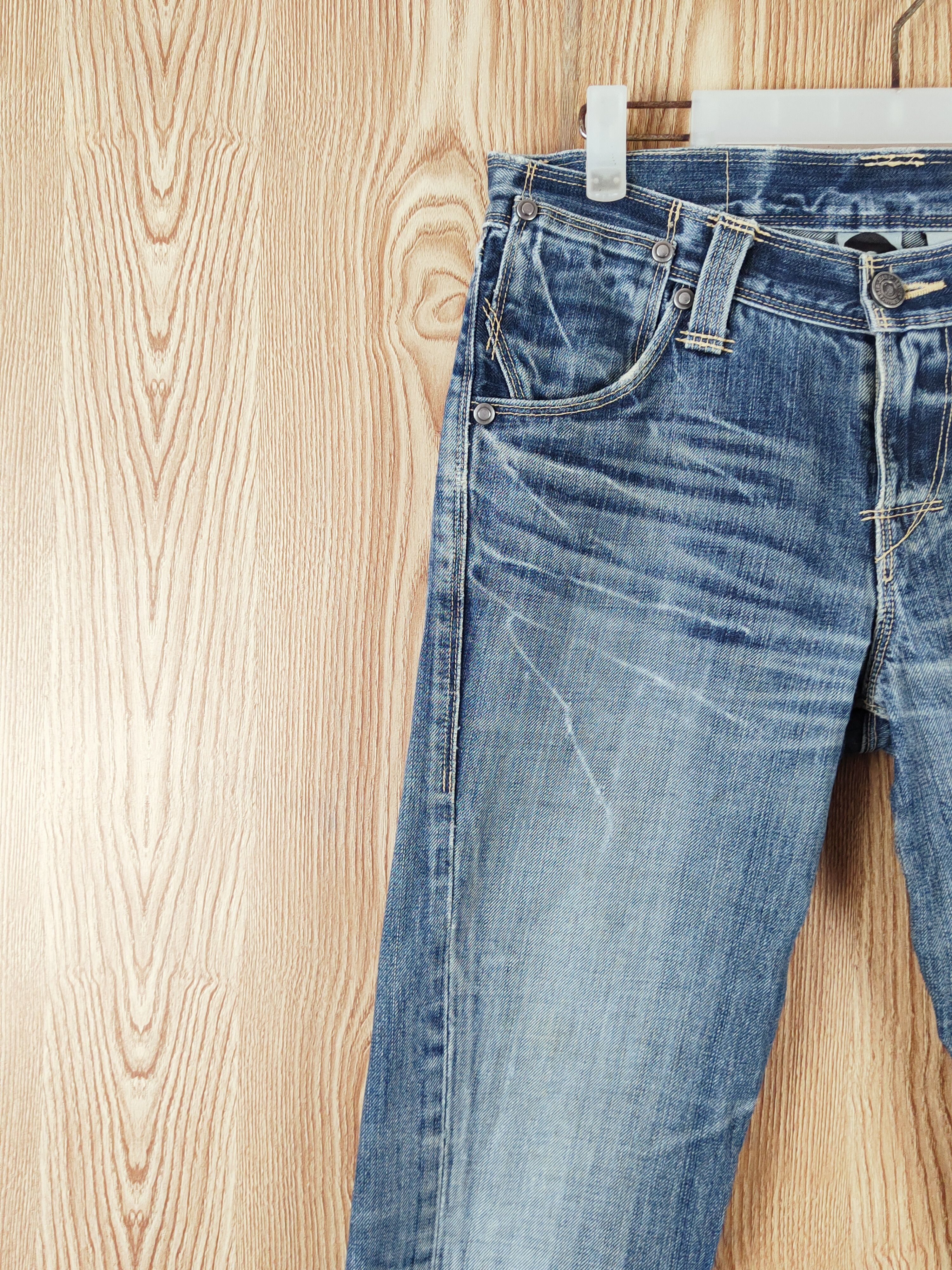 Levi's Levi's Dark Blue Distressed Ripped Jeans #W654 Size US 29 - 3 Thumbnail