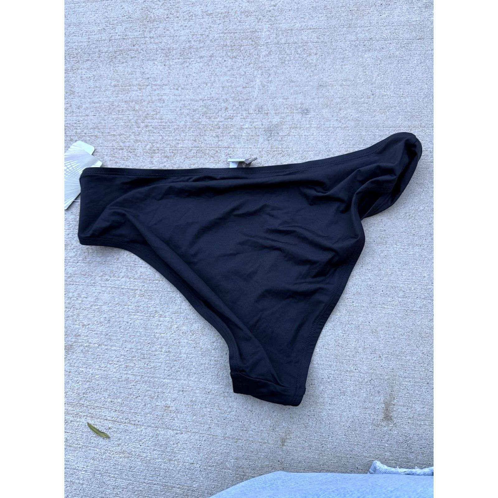 Tommy Bahama VINTAGE? No. Tommy Bahama Bikini Bottom Womens Black L Large Swim Bottom Beach Bathing Suit Mens? No. (Oops) Size 36" / US 14 / IT 50 - 3 Thumbnail