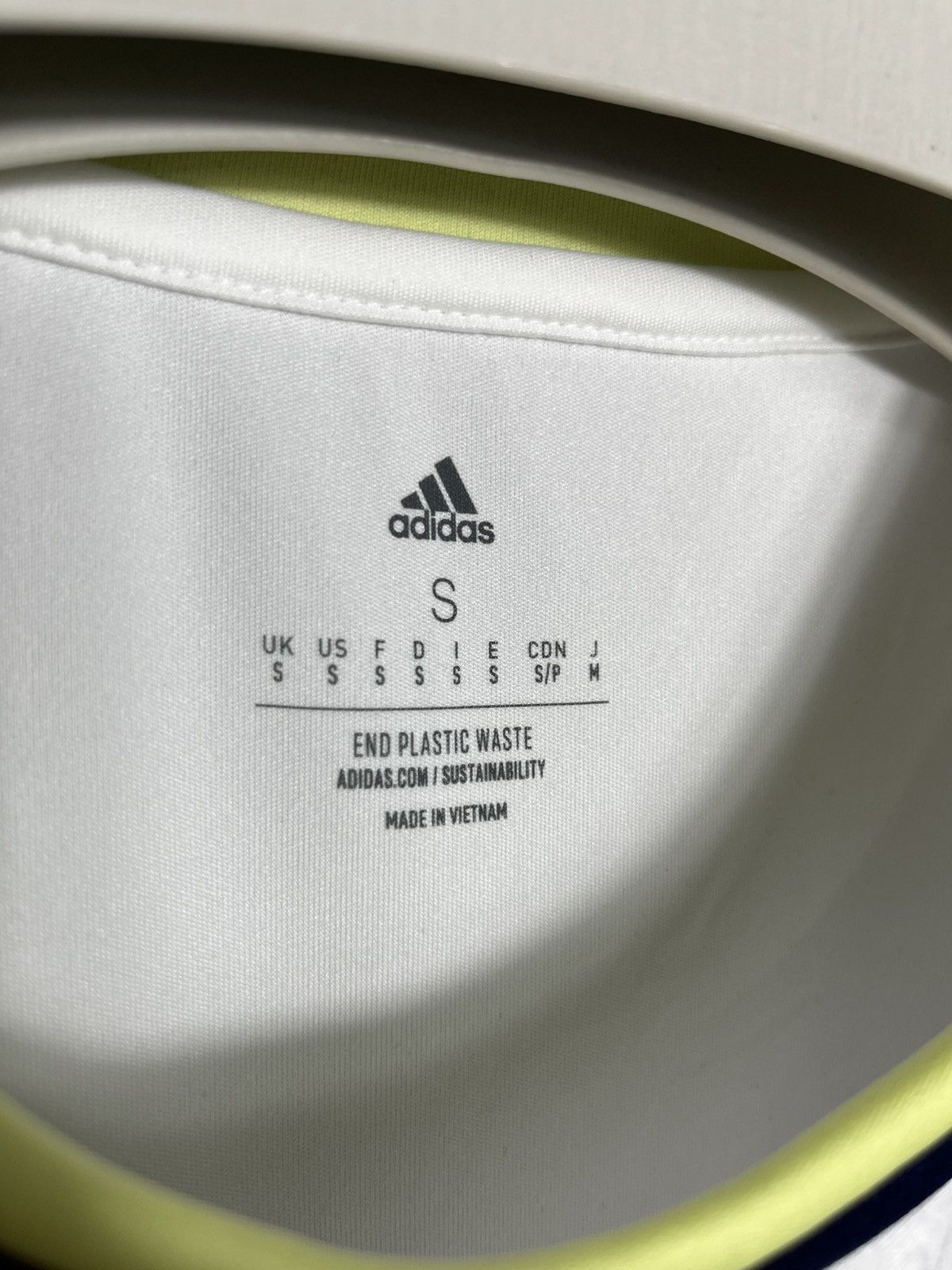 Adidas Leeds United 2022 2023 Signed shirt soccer jersey Size US S / EU 44-46 / 1 - 4 Thumbnail
