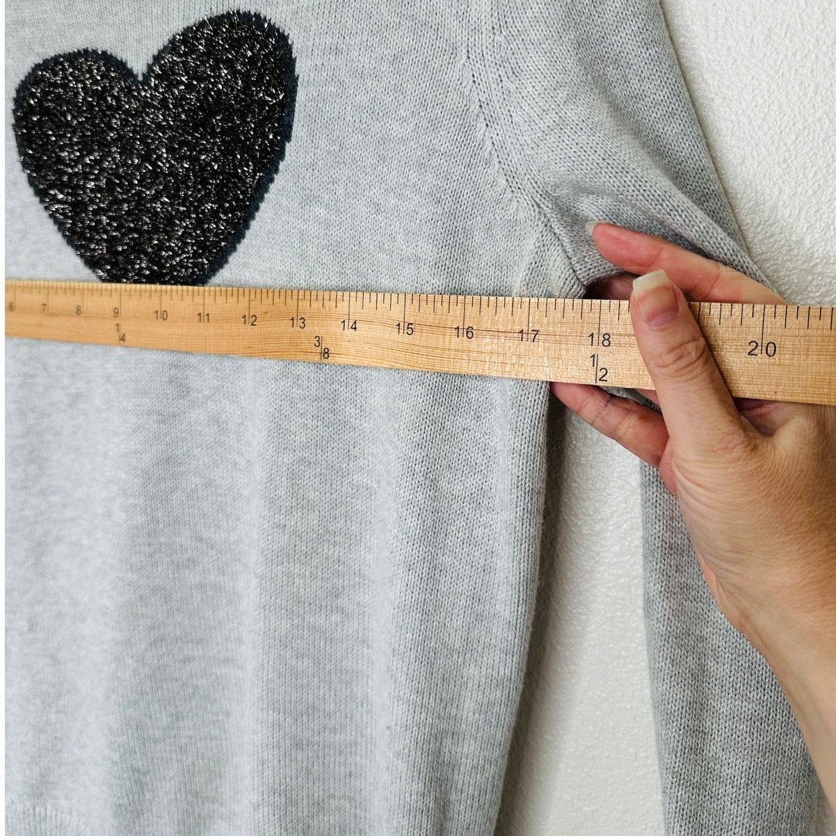 Gap Gap Gray Metallic Heart Crewneck Long Sleeve Sweater S Size S / US 4 / IT 40 - 11 Thumbnail