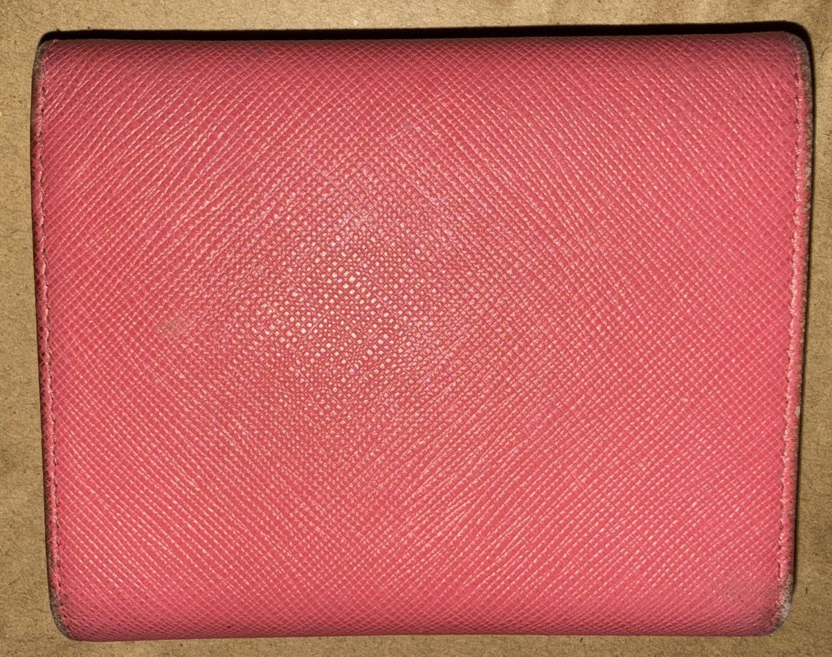 Prada Prada Pink Saffiano tri-fold leather wallet w/ Gold Badge! Size ONE SIZE - 6 Thumbnail