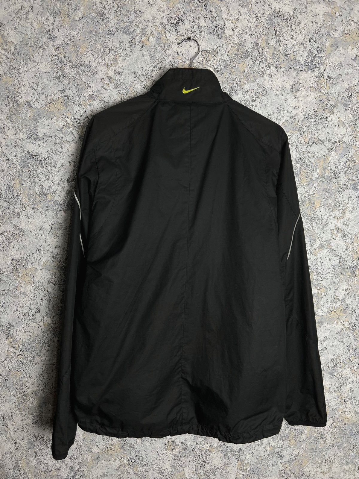 Nike × Vintage Nike Vintage Black Nylon Track Jacket Windbreaker Swoosh Size US M / EU 48-50 / 2 - 3 Thumbnail
