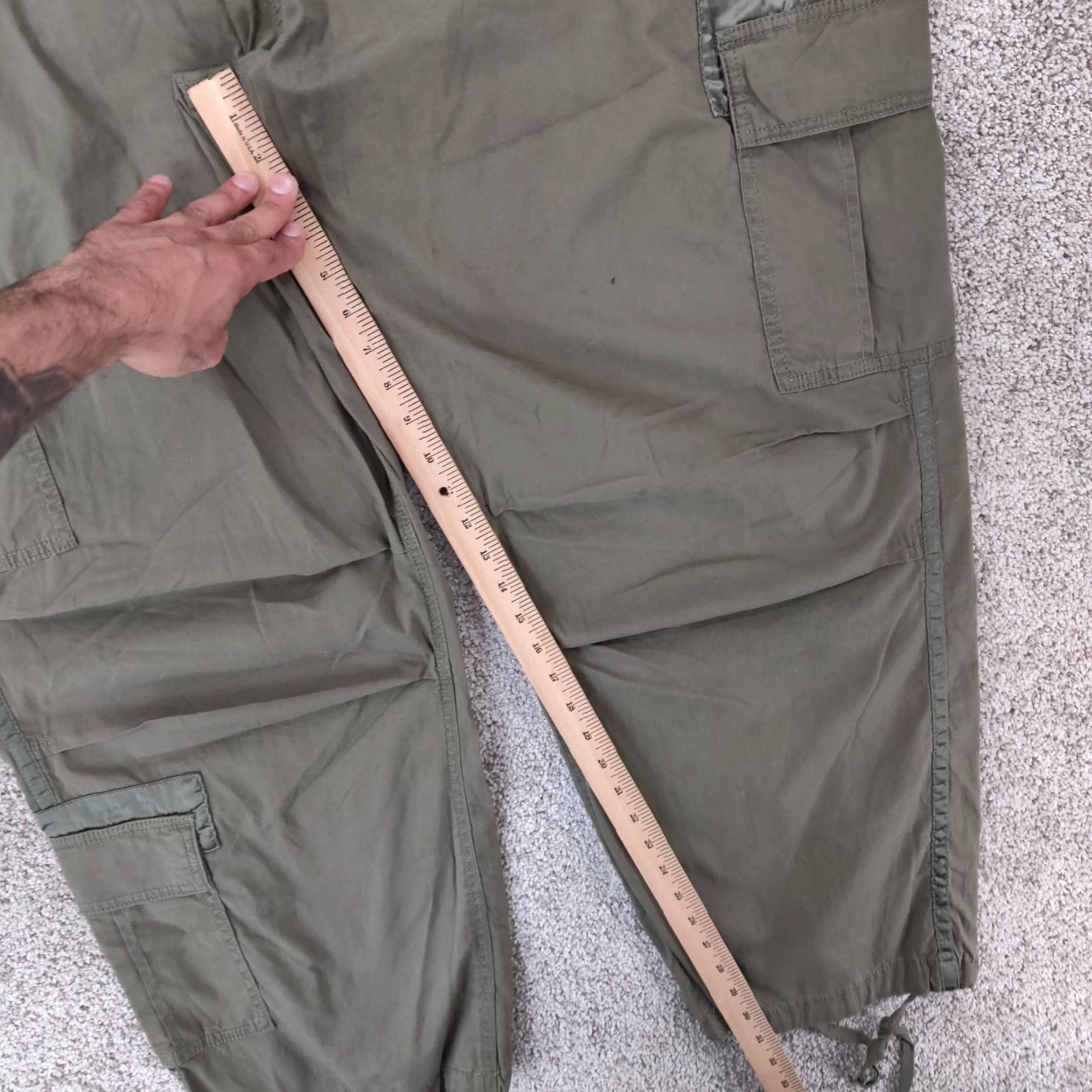 Abercrombie & Fitch VINTAGE Abercrombie & Fitch Cargo Pants Women Regular 37 Olive Green Relaxed Tapered 31in Inseam 40in Waist Styled Y2K Streetwear Mens? Womens Size 25" / US 0 / IT 36 - 6 Thumbnail