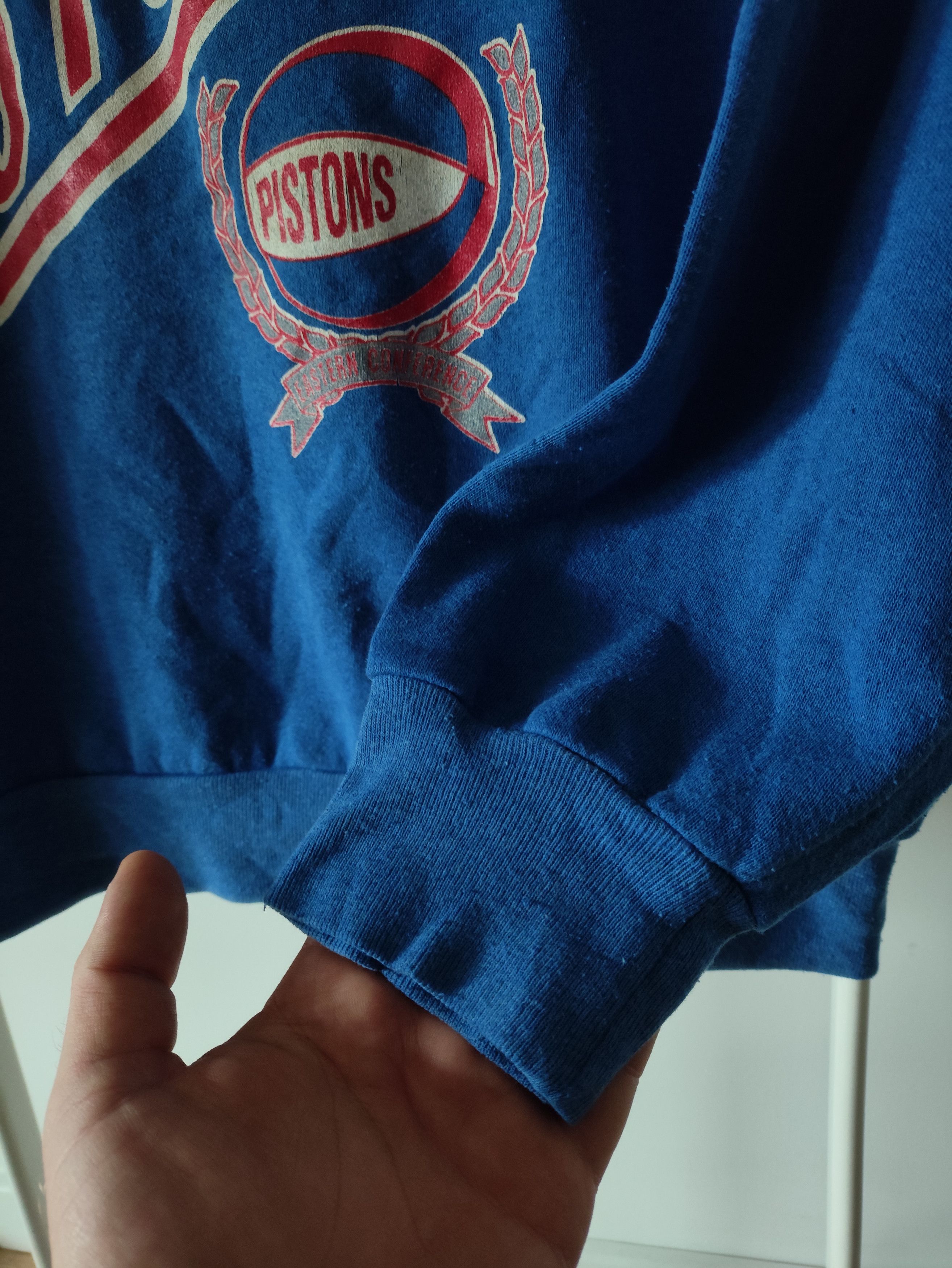 NBA × Nutmeg × Vintage Vintage Detroit Pistons basketball team NBA sweatshirt 90s Size US XL / EU 56 / 4 - 6 Thumbnail