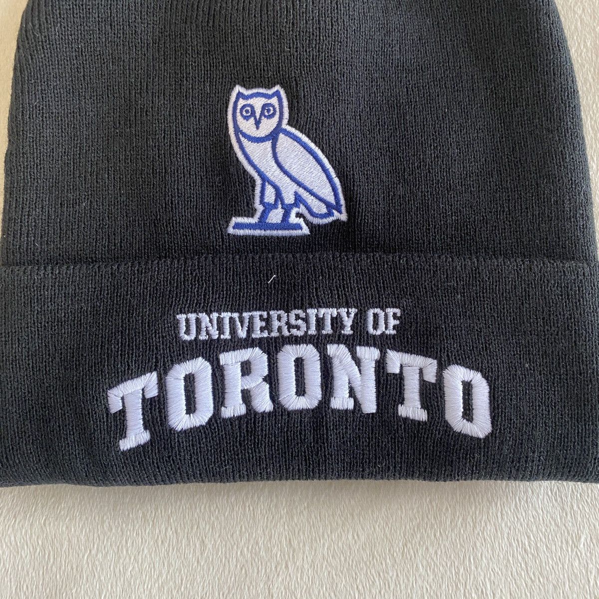 October's Very Own OVO x U of T Black Beanie Size ONE SIZE - 2 Thumbnail