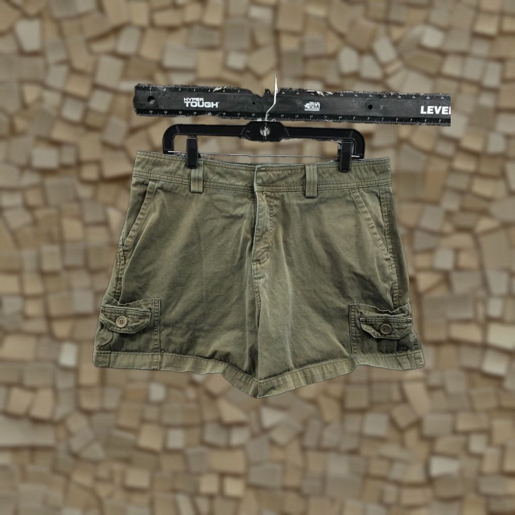 Lee Lee Cargo Shorts Womens Size 16 Mid Rise Medium Green Hook Eye Casual 5-Pocket Design Cotton Regular Size 38" / US 16 / IT 52 - 1 Thumbnail
