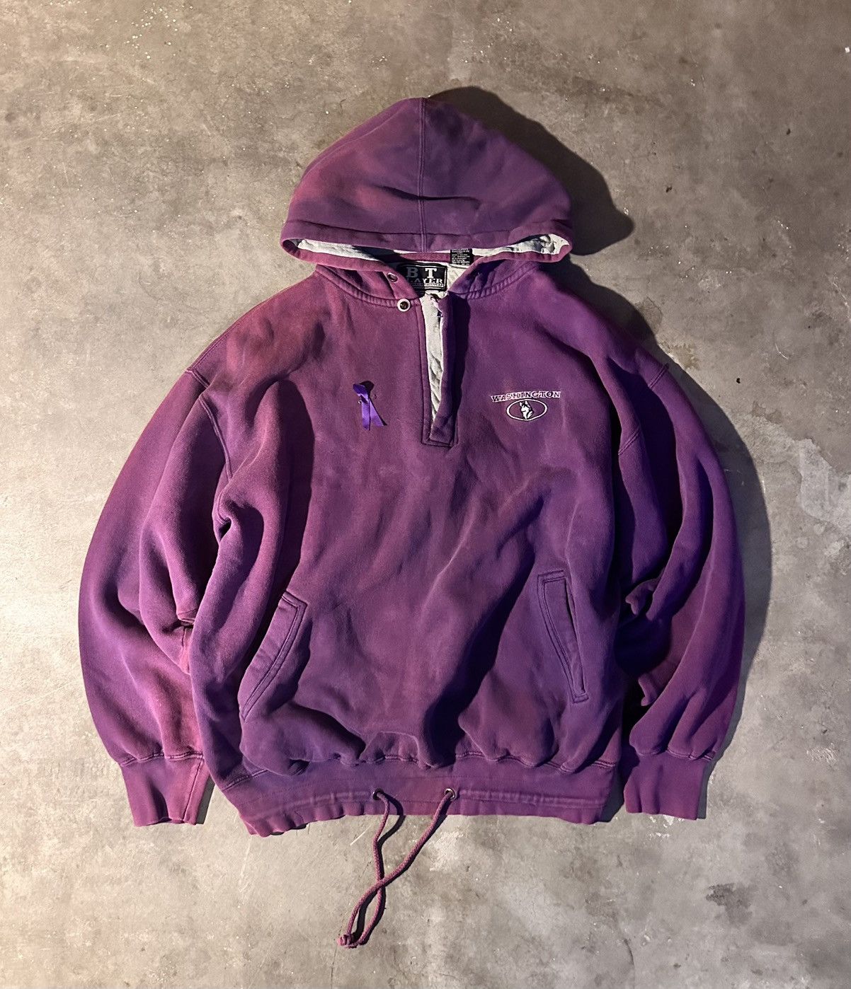 Vintage streetwear x vintage fade 90swashington huskies hoodie !!! Size US L / EU 52-54 / 3 - 1 Thumbnail