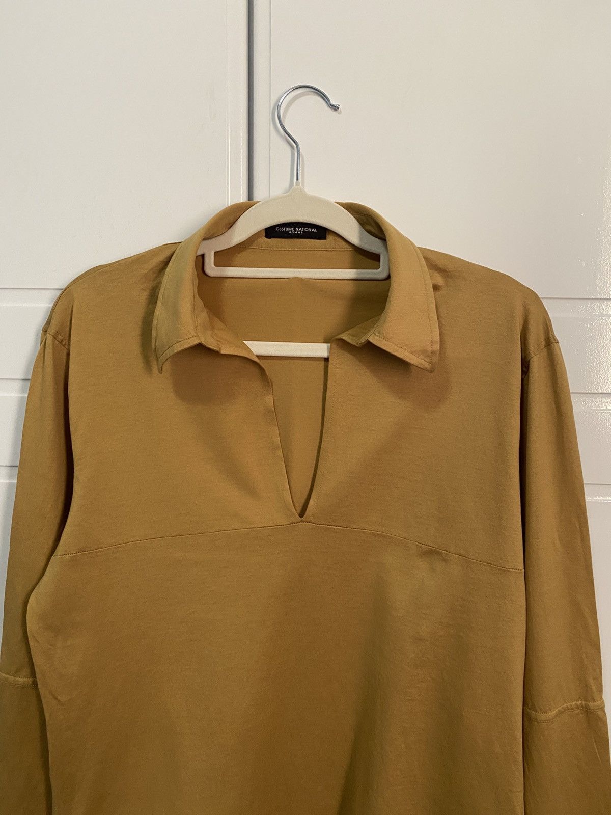 Costume National COSTUME NATIONAL HOMME SPLIT VNECK UNISEX SHIRT Size US M / EU 48-50 / 2 - 2 Thumbnail