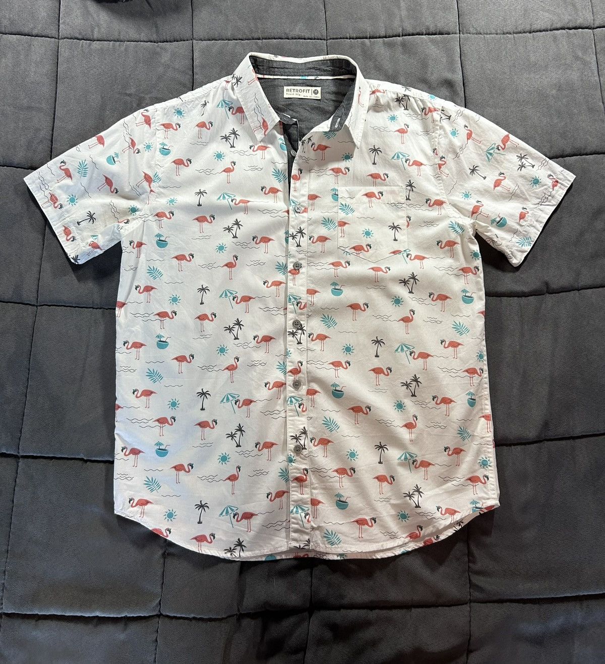 Retrofit × Tillys White short sleeve flamingo print shirt Size US M / EU 48-50 / 2 - 2 Thumbnail