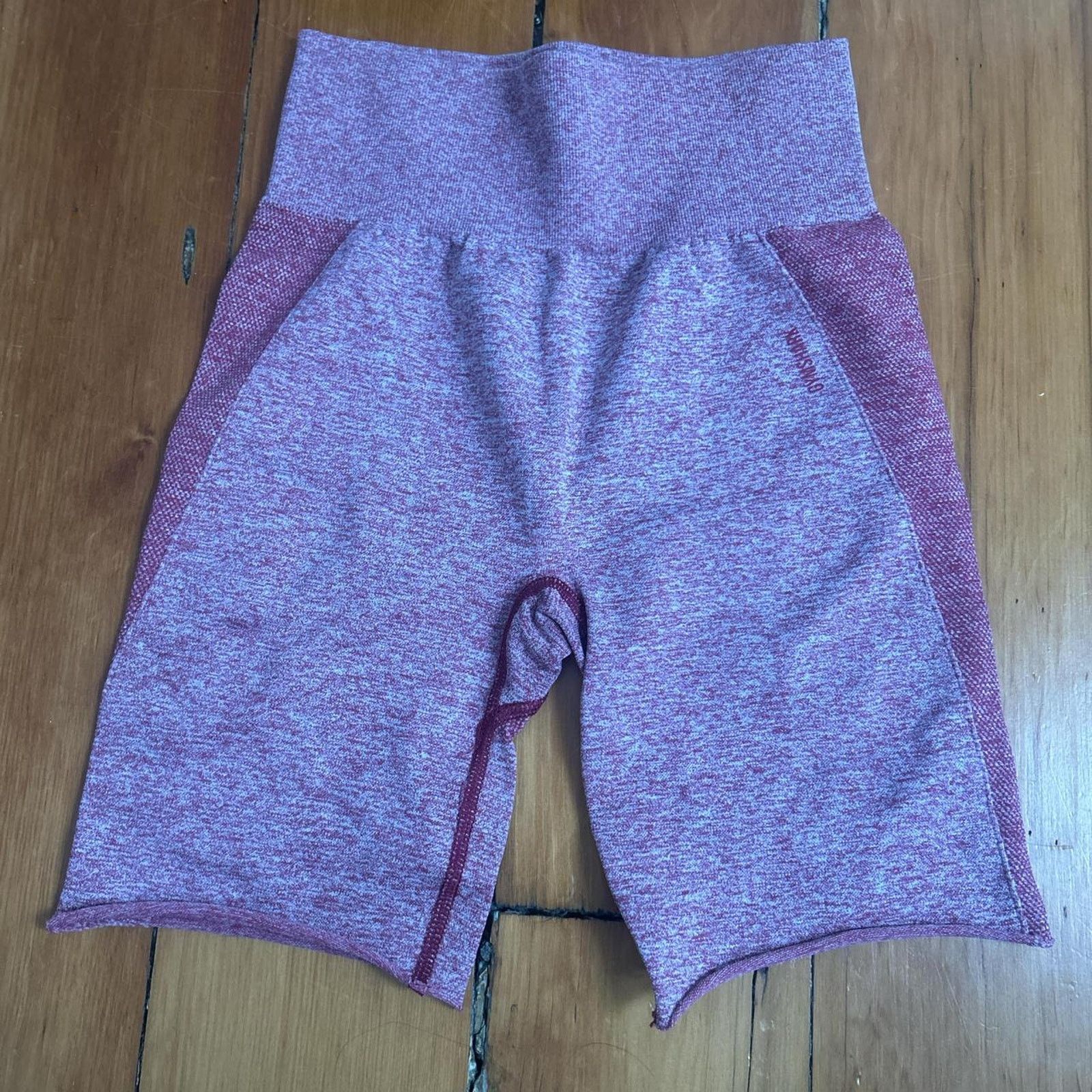 Gymshark Gymshark purple and pink shorts Size 25" / US 0 / IT 36 - 3 Thumbnail