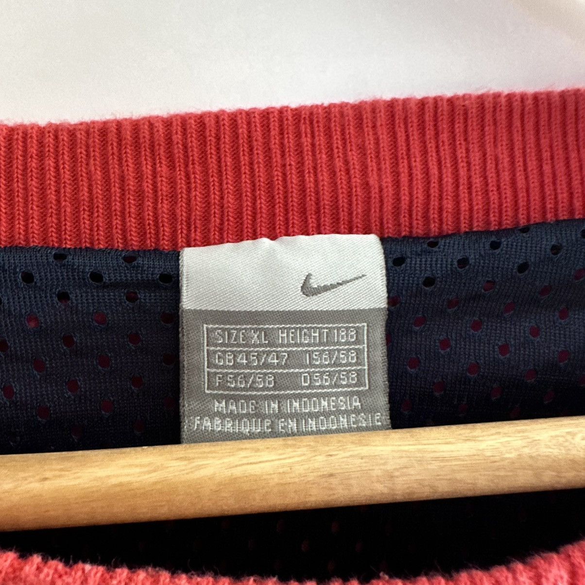 Nike Nike Vintage Big Logo Streetwear Sweatshirt Size US XL / EU 56 / 4 - 4 Thumbnail