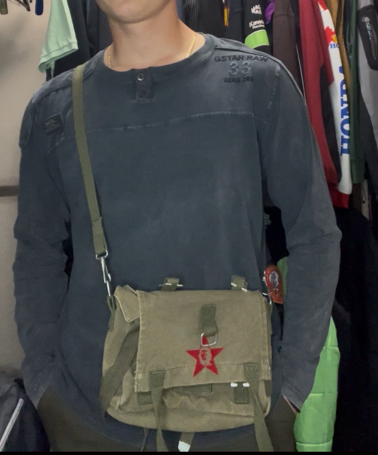 Other Vintage shoulder bag military style y2k patched distressed Size ONE SIZE - 2 Thumbnail