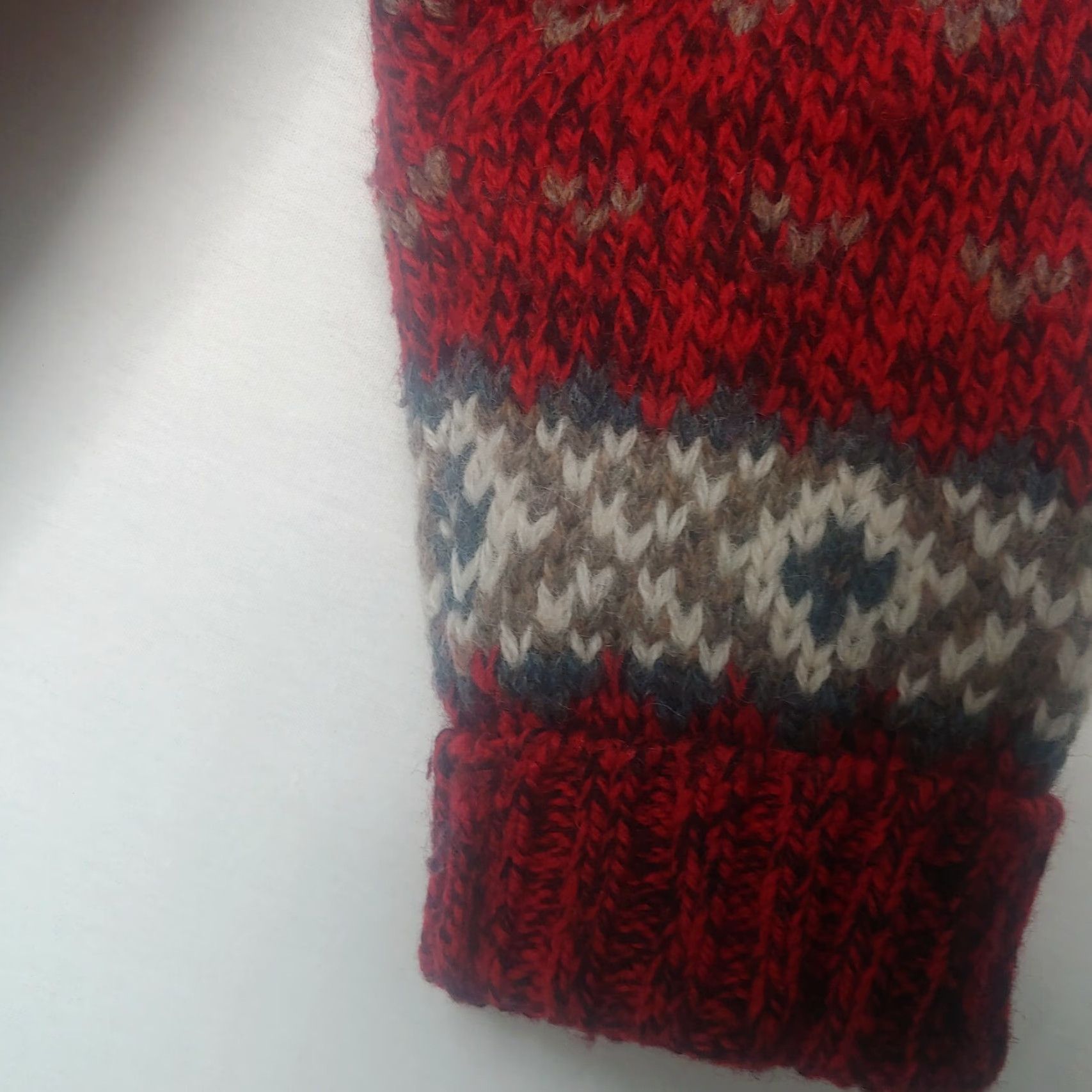 Vintage VINTAGE Woolrich Sweater Nordic Knit Pullover Women S Red Gray White Tan 85% Wool/15% Nylon Casual Fall Winter Hong Kong Womens Size S / US 4 / IT 40 - 6 Thumbnail