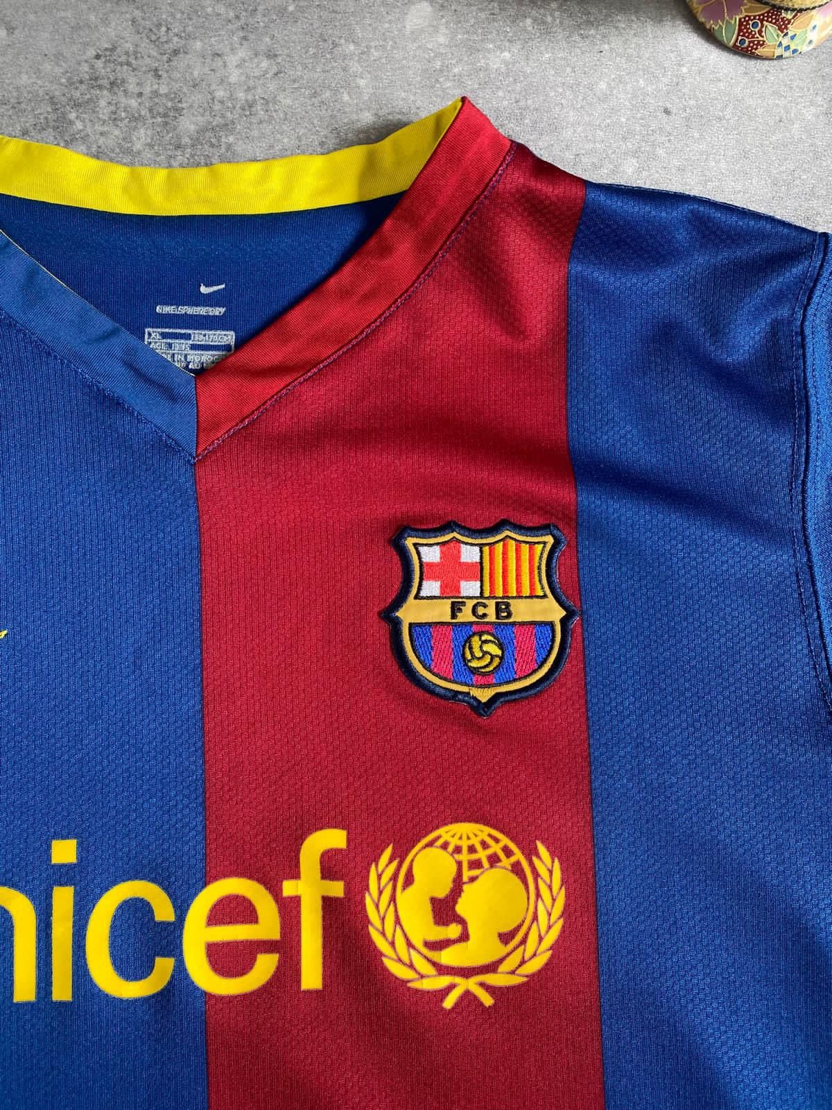 Nike Vintage Nike FC Barcelona UNICEF 2006 Ronaldinho Henry Xavi Size US S / EU 44-46 / 1 - 3 Thumbnail