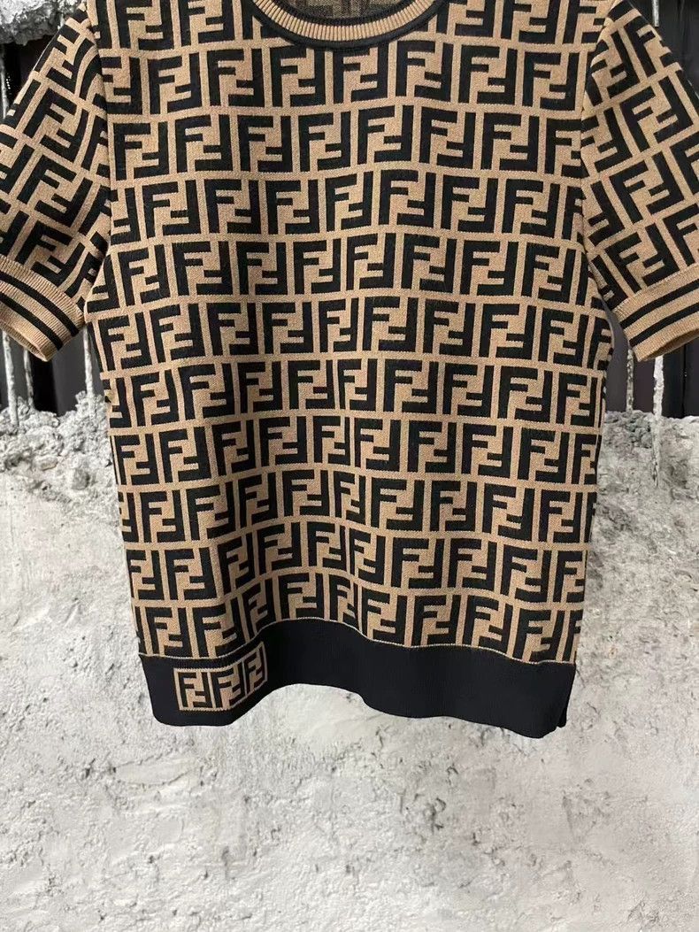 Fendi Fendi Brown Logo Print Short Sleeve Knit Top Size US M / EU 48-50 / 2 - 4 Thumbnail