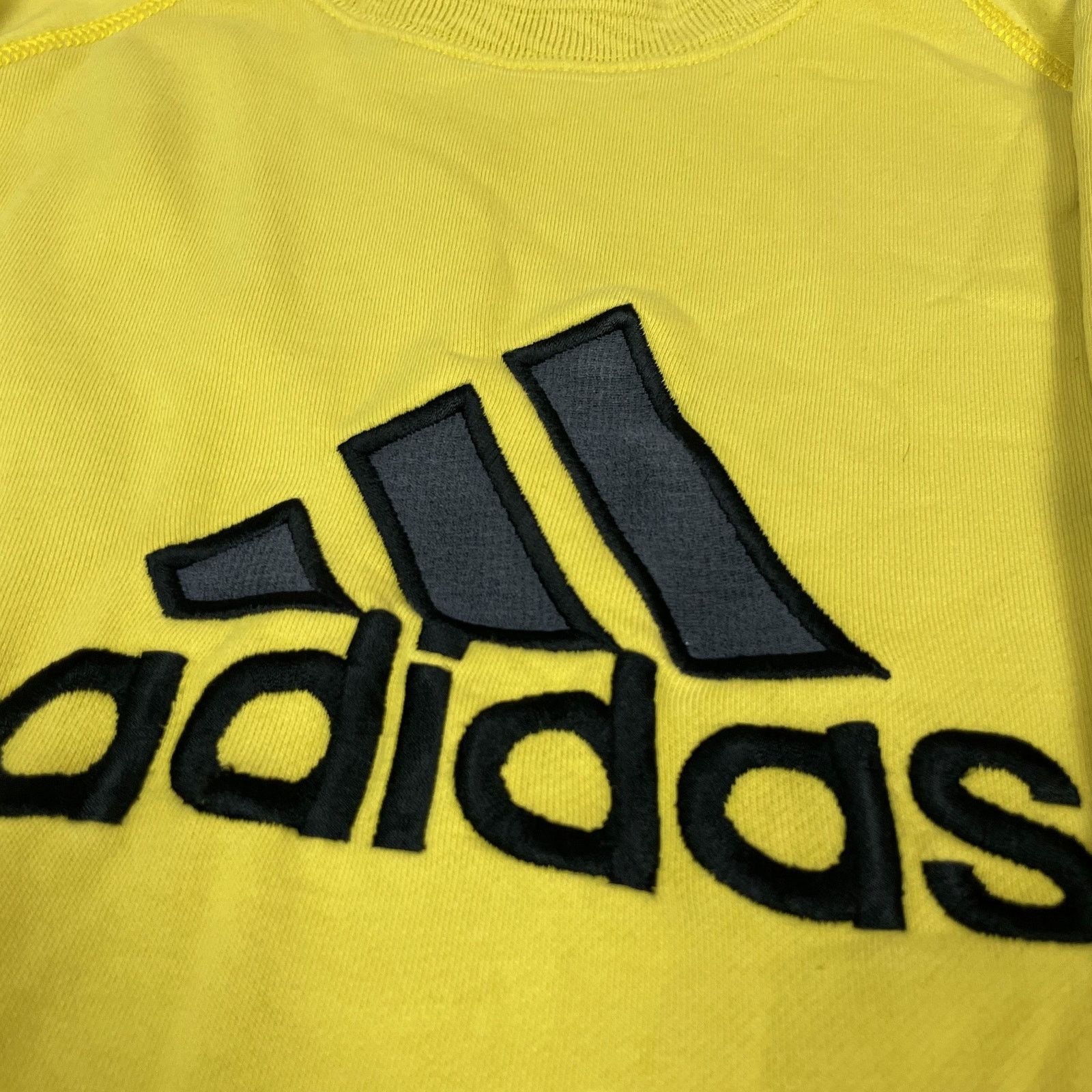 Adidas × Vintage Vintage Adidas Men's Yellow Embroidered Pullover Sweatshirt Size US M / EU 48-50 / 2 - 2 Thumbnail