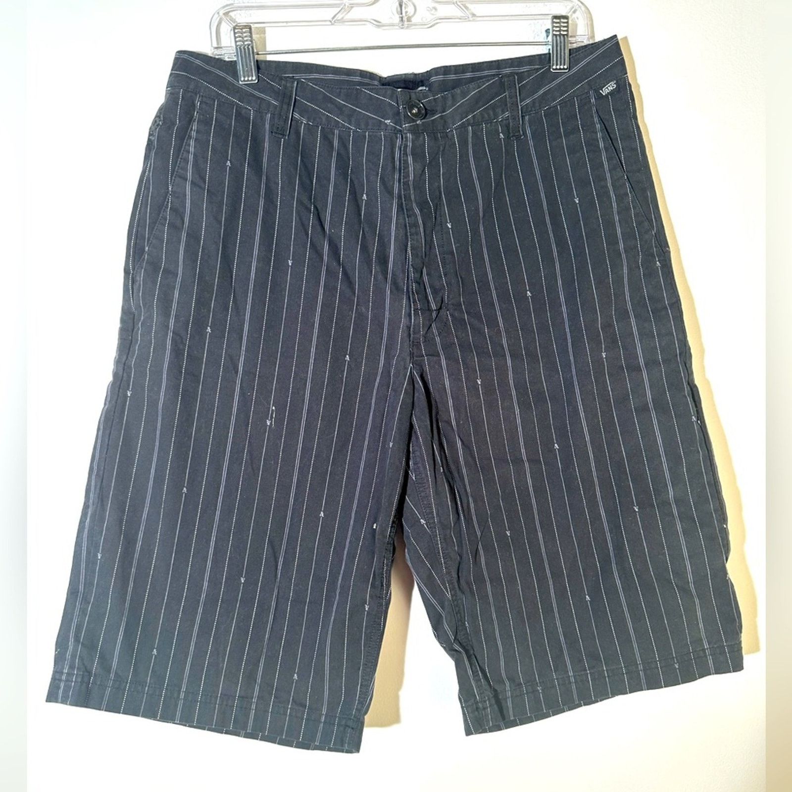 Vans Vans Logo Bermuda Shorts Size US 34 / EU 50 - 2 Thumbnail