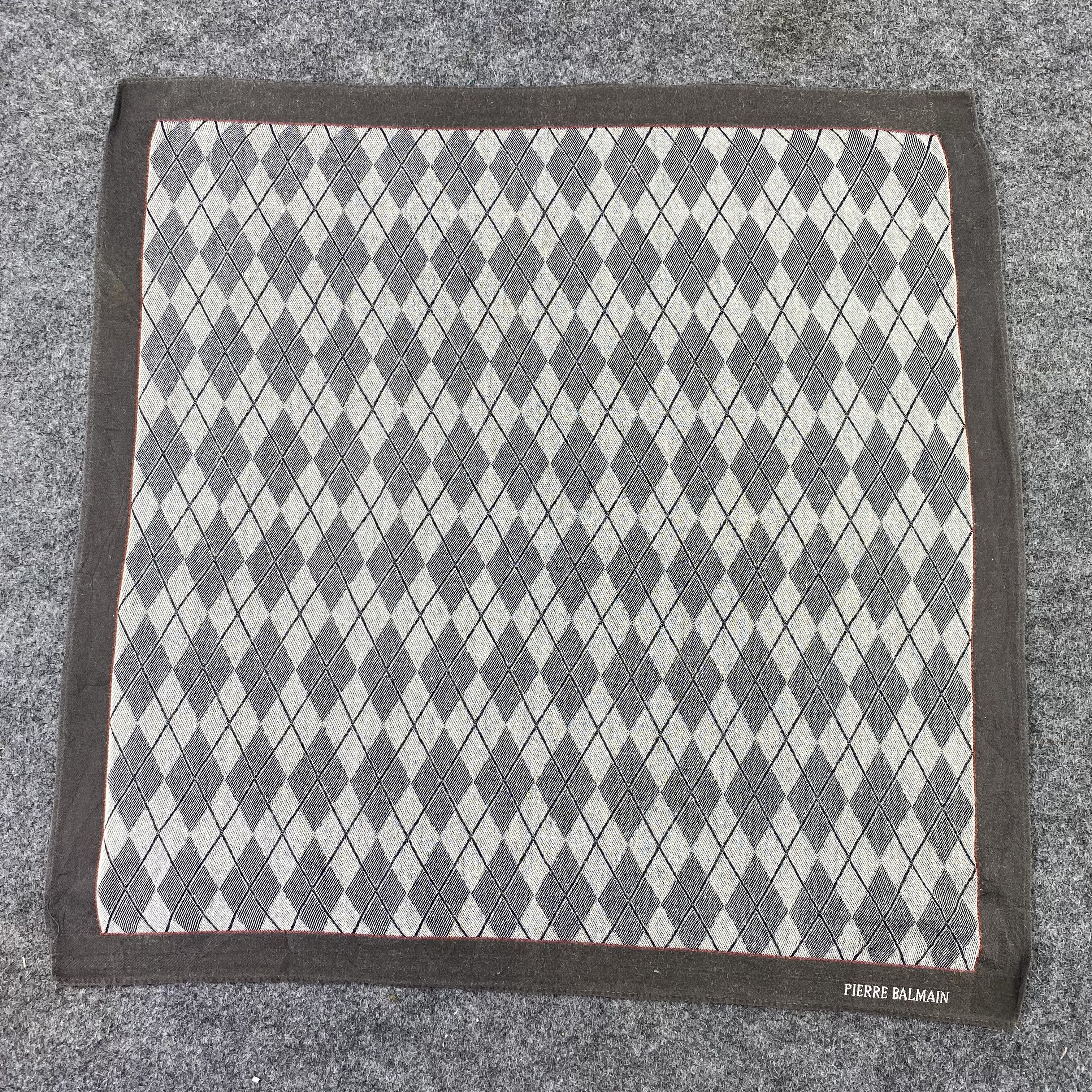 Pierre Balmain Pierre Balmain Handkerchief / Bandana / Neckerchief-B503 Size ONE SIZE - 3 Thumbnail