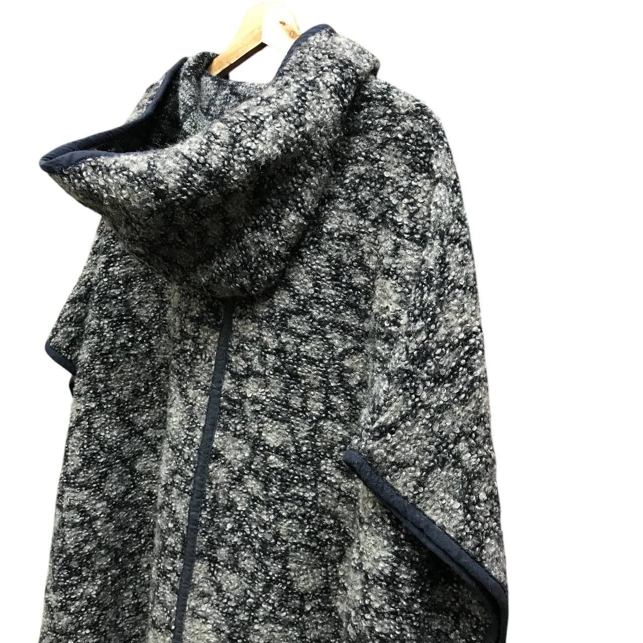 Diesel Black Gold DIESEL GOLD PONCHO CLOAK CAPE BATMAN KNITTED MOHAIR Size US S / EU 44-46 / 1 - 12 Thumbnail