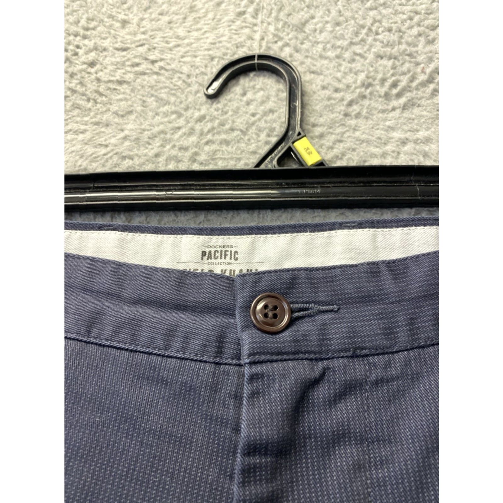 Dockers DOCKERS Khaki Pants Men’s 32x30 Gray Straight Fit 5-Pocket Flat Front Knit Cotton Casual Regular Mens Size US 32 / EU 48 - 3 Thumbnail