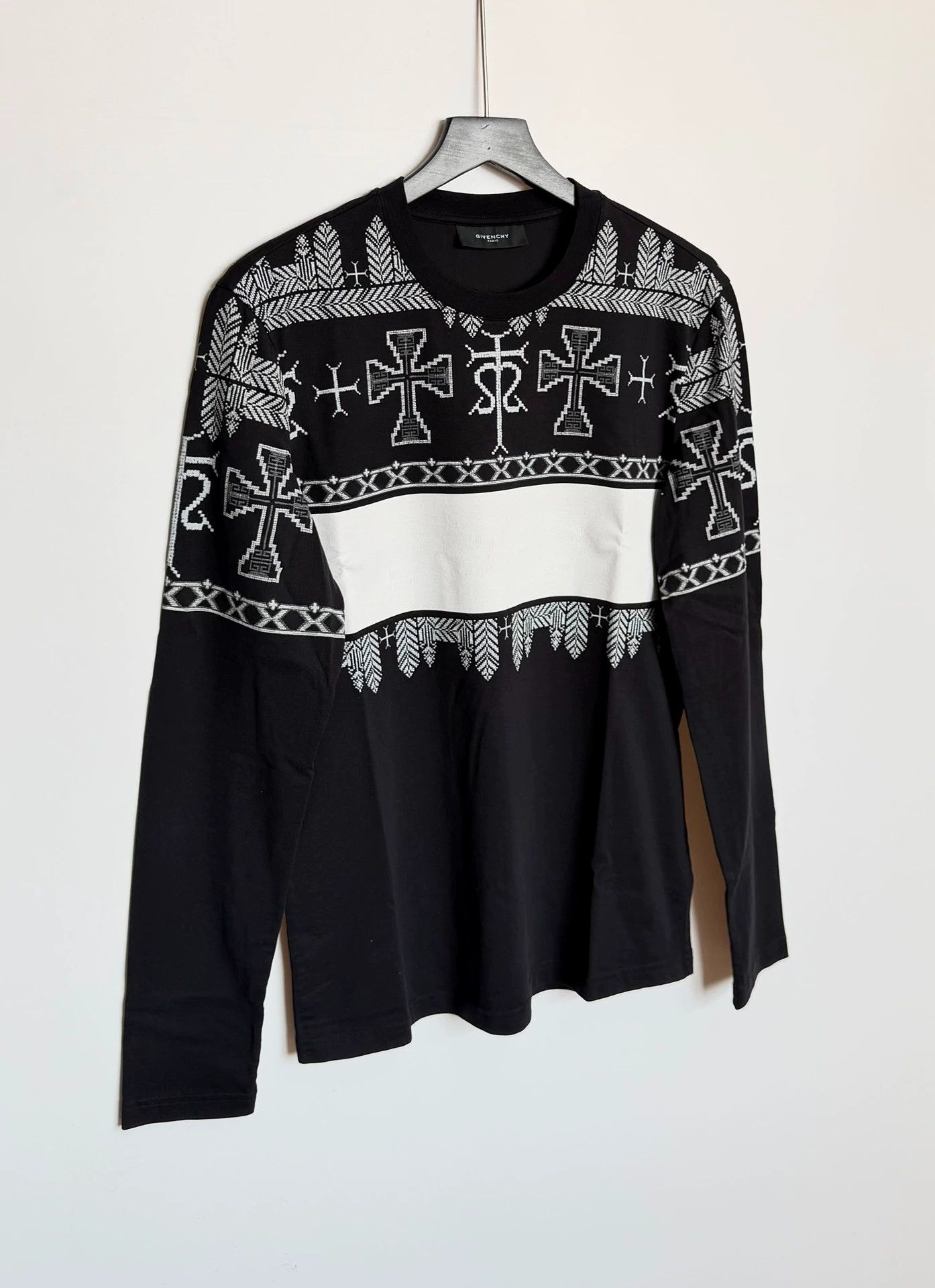 Givenchy Givenchy Cross Logo Long Sleeve Tee Kanye West Rare M Size US M / EU 48-50 / 2 - 4 Thumbnail
