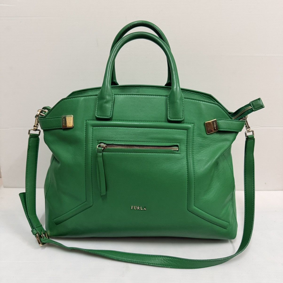 Furla Furla Large Leather Green Handbag Size ONE SIZE - 1 Thumbnail