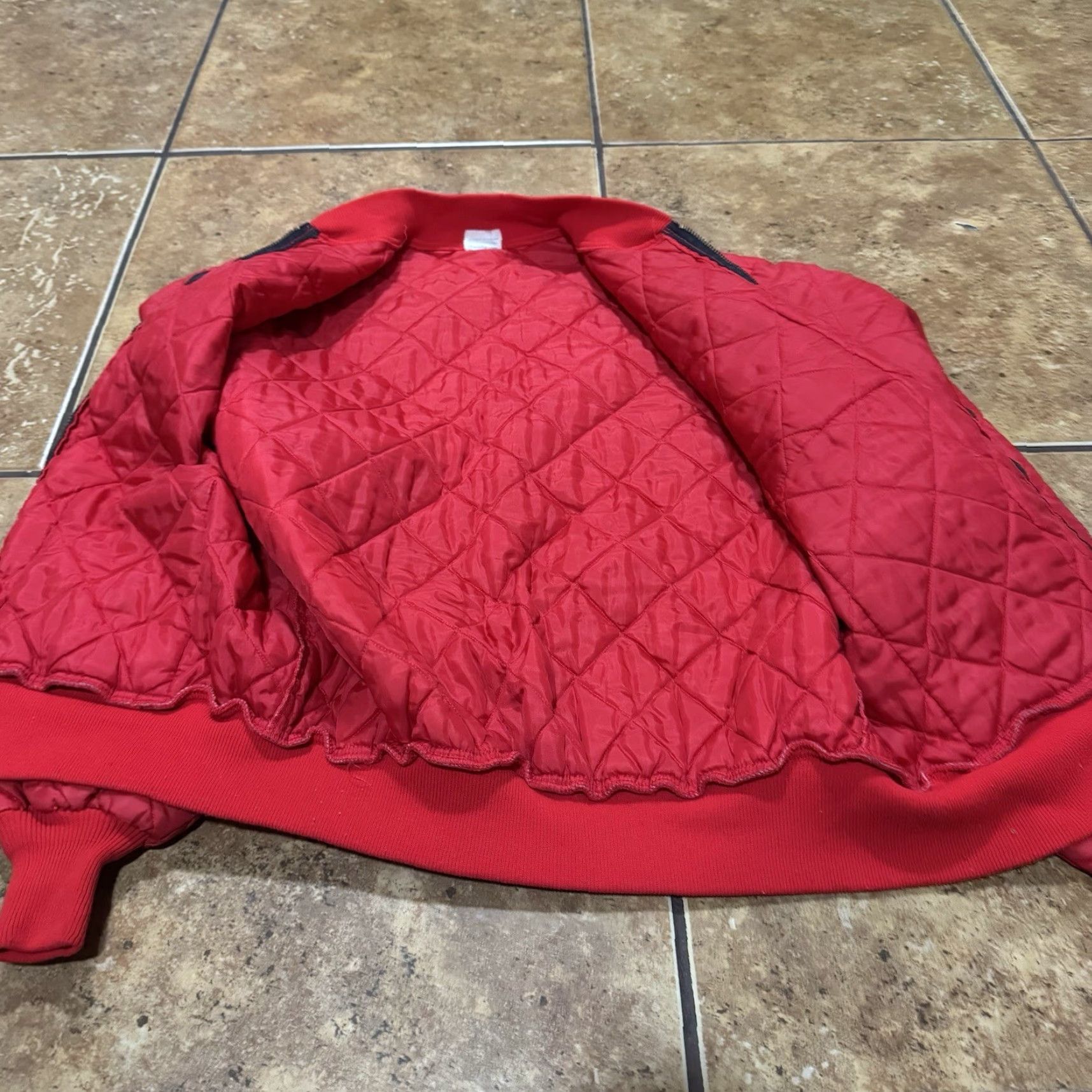 Vintage Vtg 1950’s Quilted Jacket Red Size Large Dupont Dacron Bomber 60s Man Jacket Quilted Red L Dupont Dacron Bomber 1950s Size US L / EU 52-54 / 3 - 6 Thumbnail