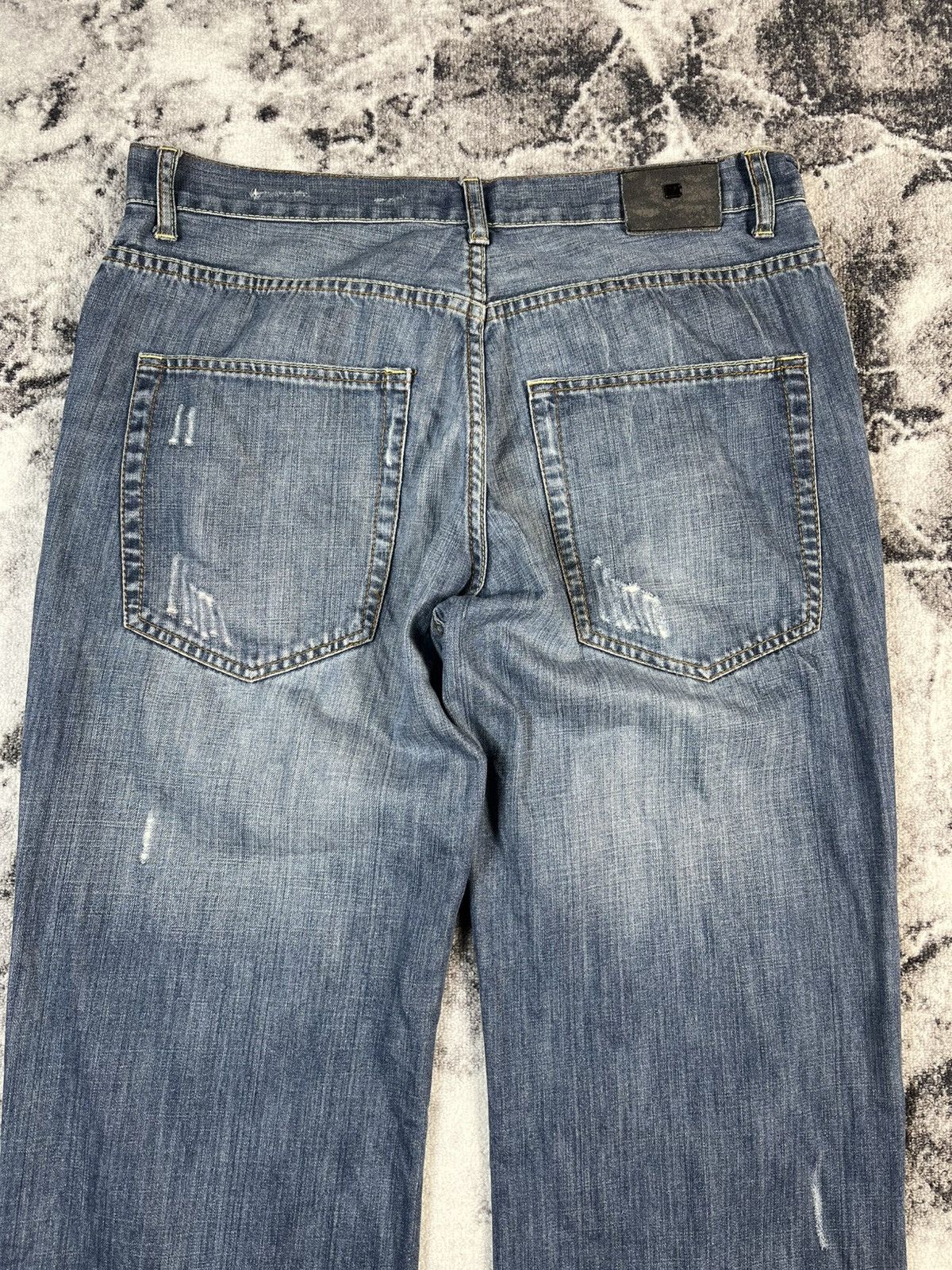 Other Ted Lapidus Jeans Distressed Fade Denim W36 Fit Size US 36 / EU 52 - 14 Thumbnail